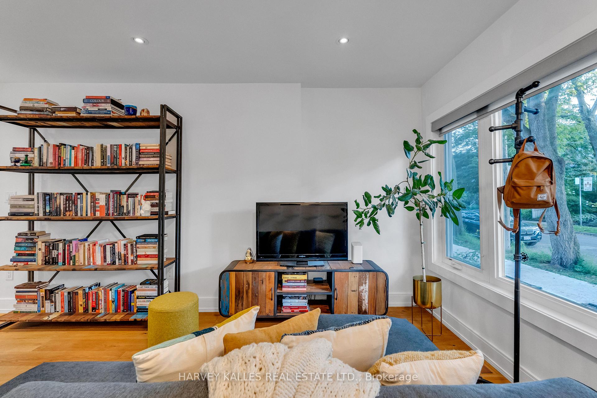 Photo 6 of 127 Alton Avenue, Toronto, South Riverdale — HOMEH