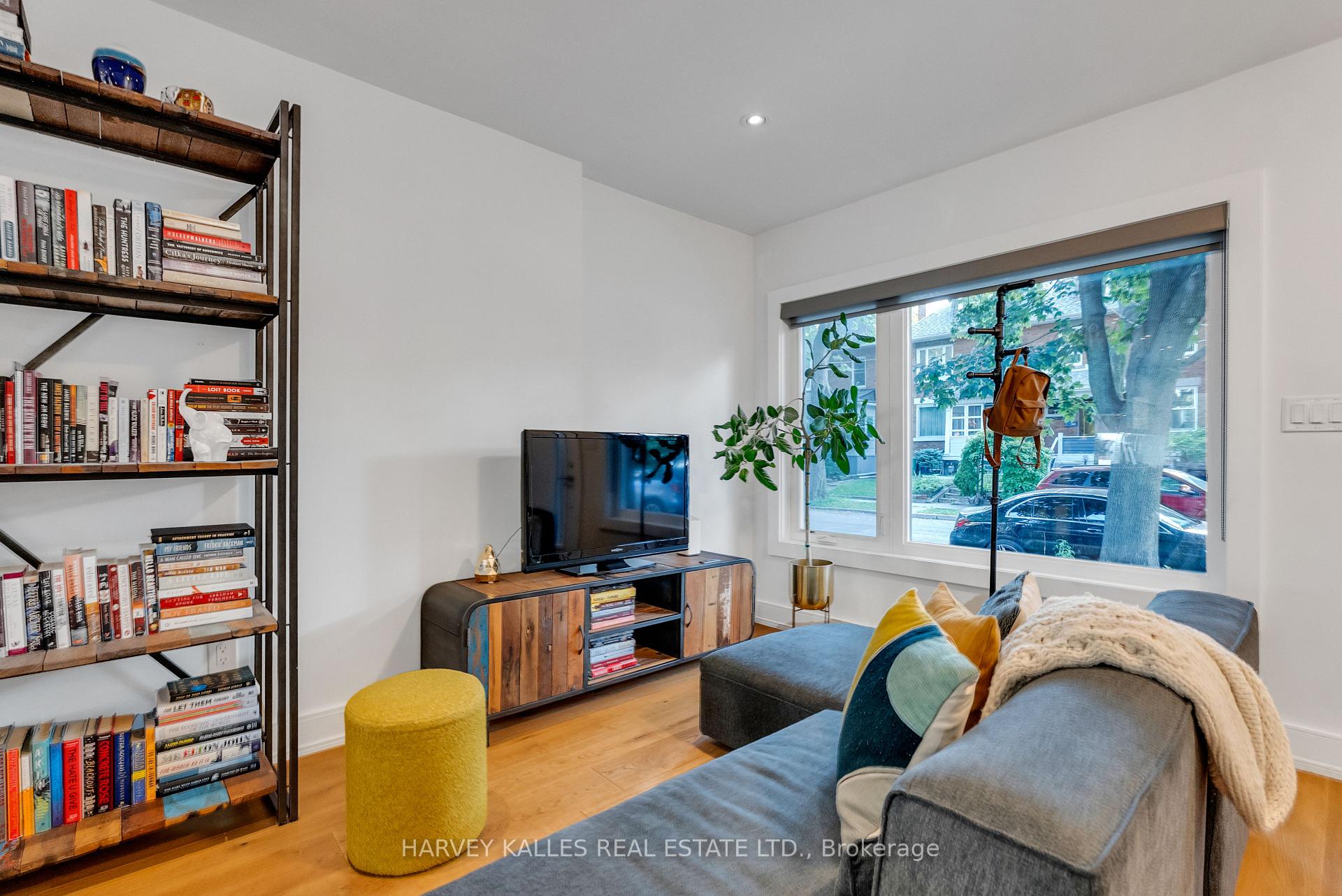 Photo 7 of 127 Alton Avenue, Toronto, South Riverdale — HOMEH