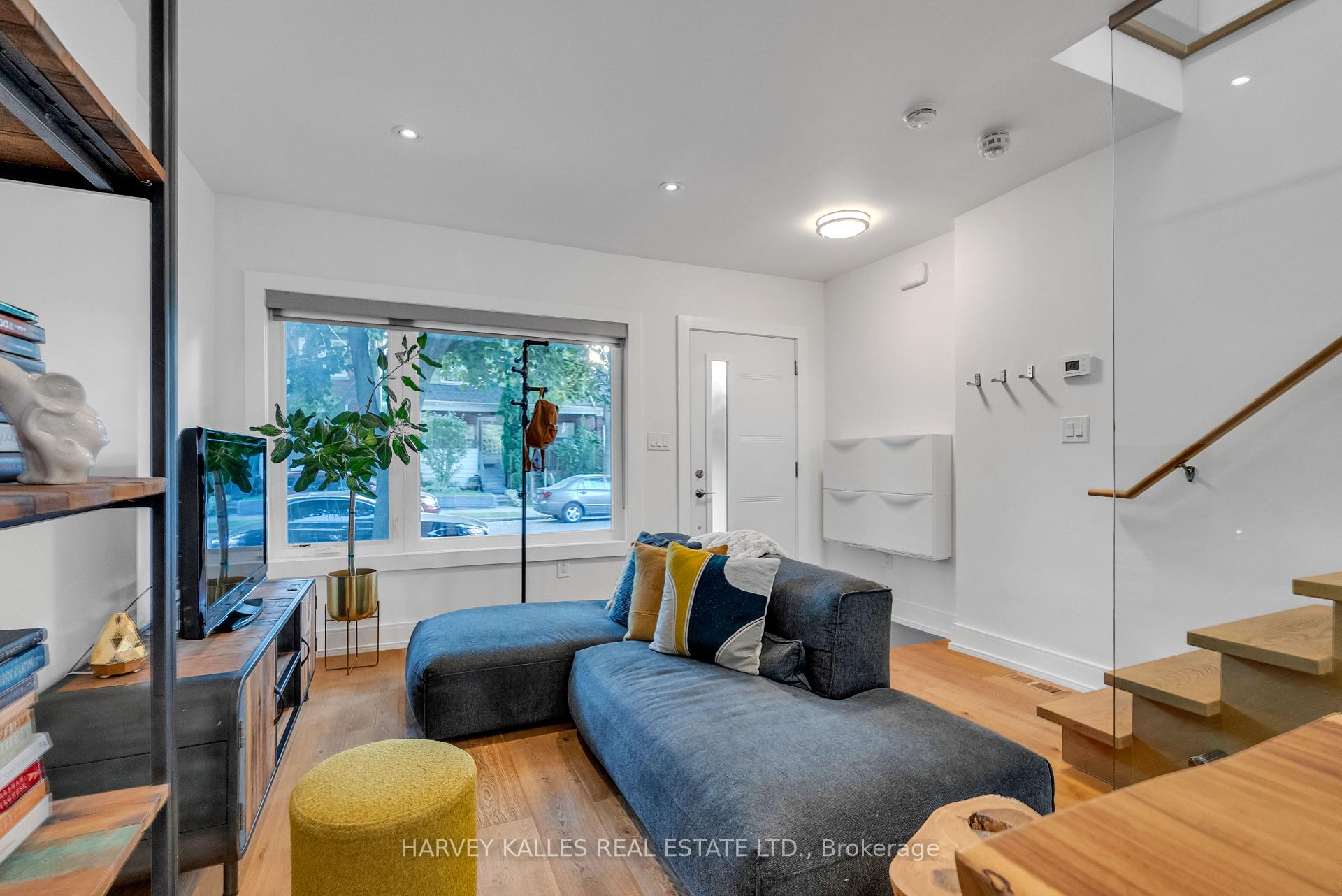 Photo 8 of 127 Alton Avenue, Toronto, South Riverdale — HOMEH