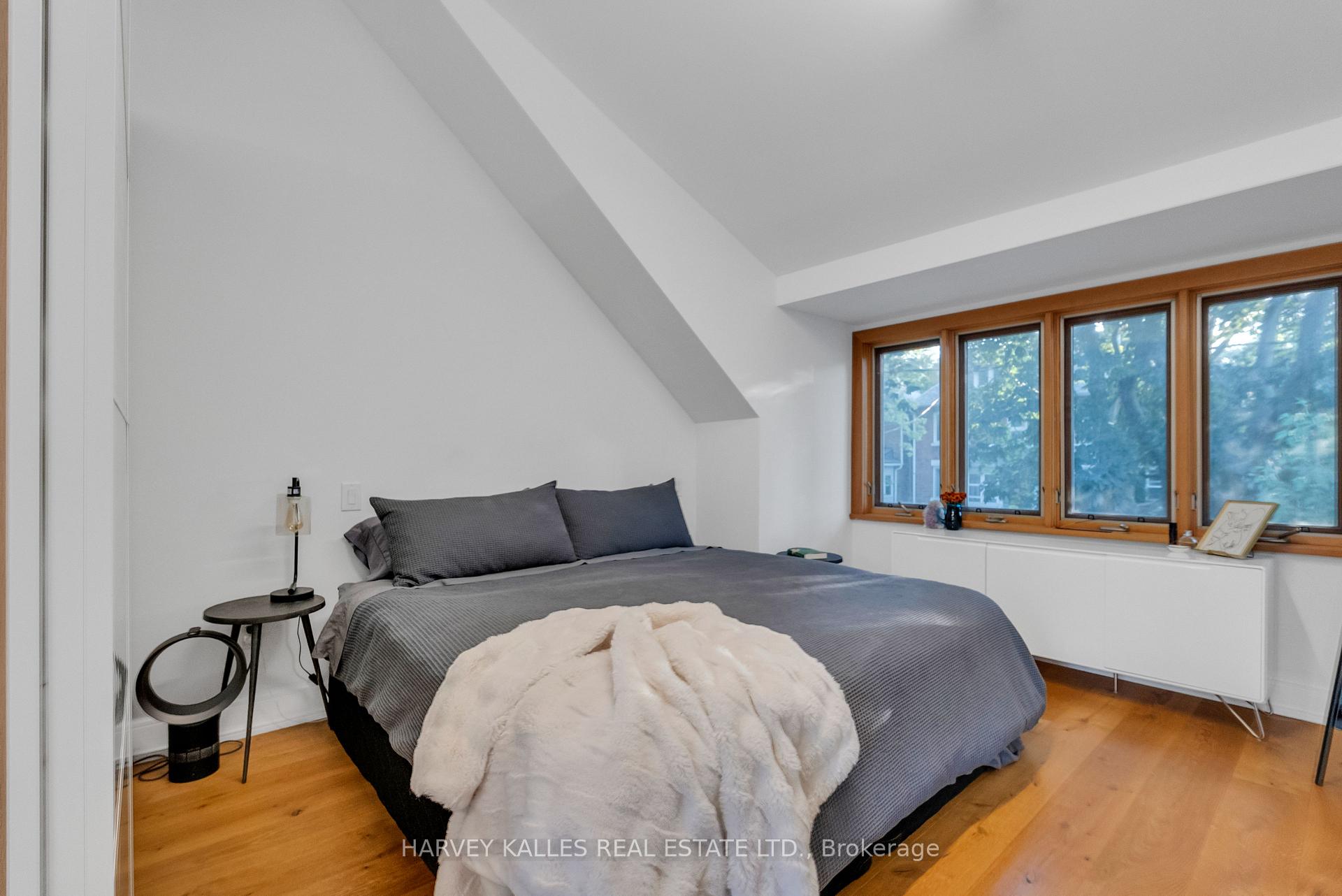 Photo 18 of 127 Alton Avenue, Toronto, South Riverdale — HOMEH