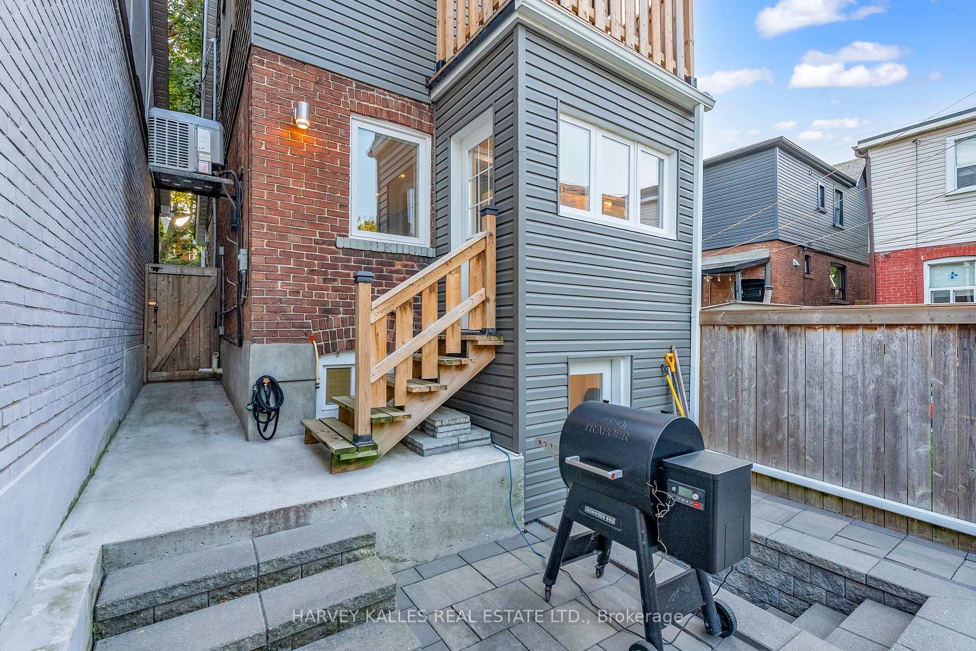 Photo 40 of 127 Alton Avenue, Toronto, South Riverdale — HOMEH