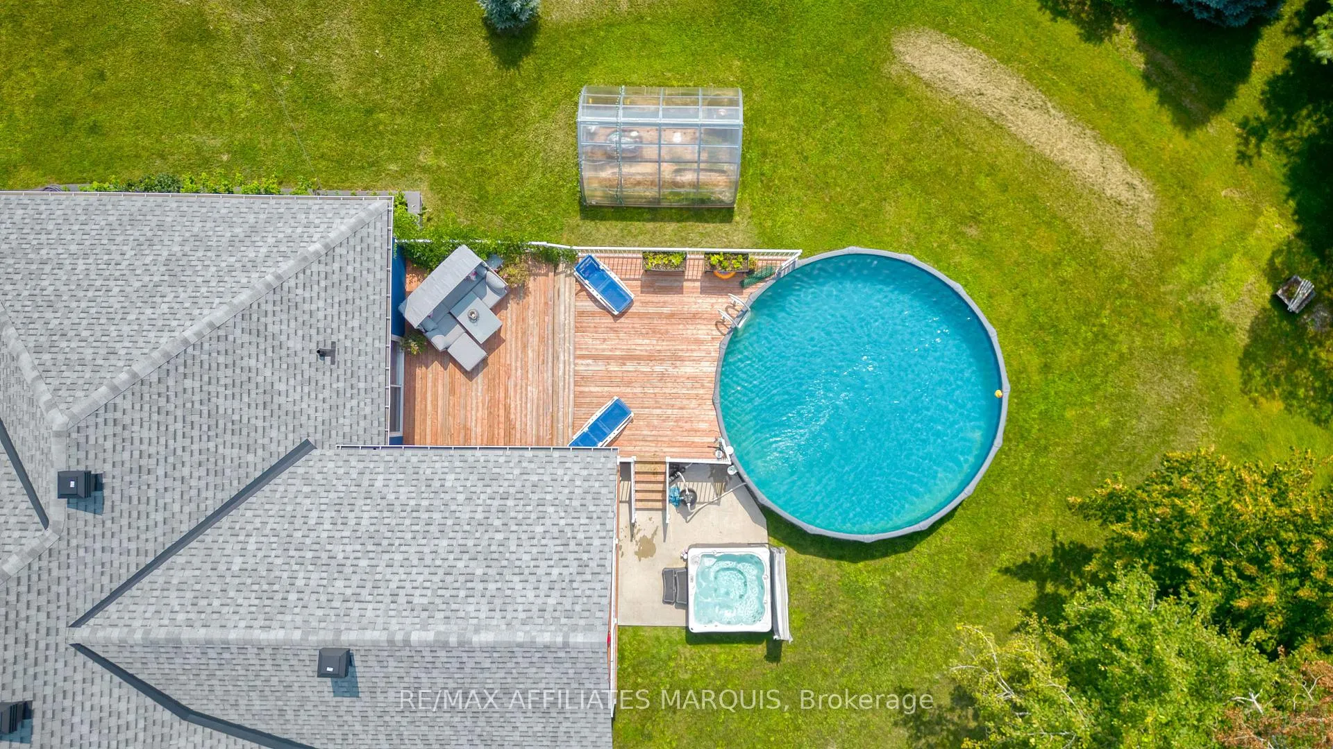 Photo 8 of 23 Tudor Circle, Rideau Lakes, Rideau Lakes (South Elmsley) Twp — HOMEH