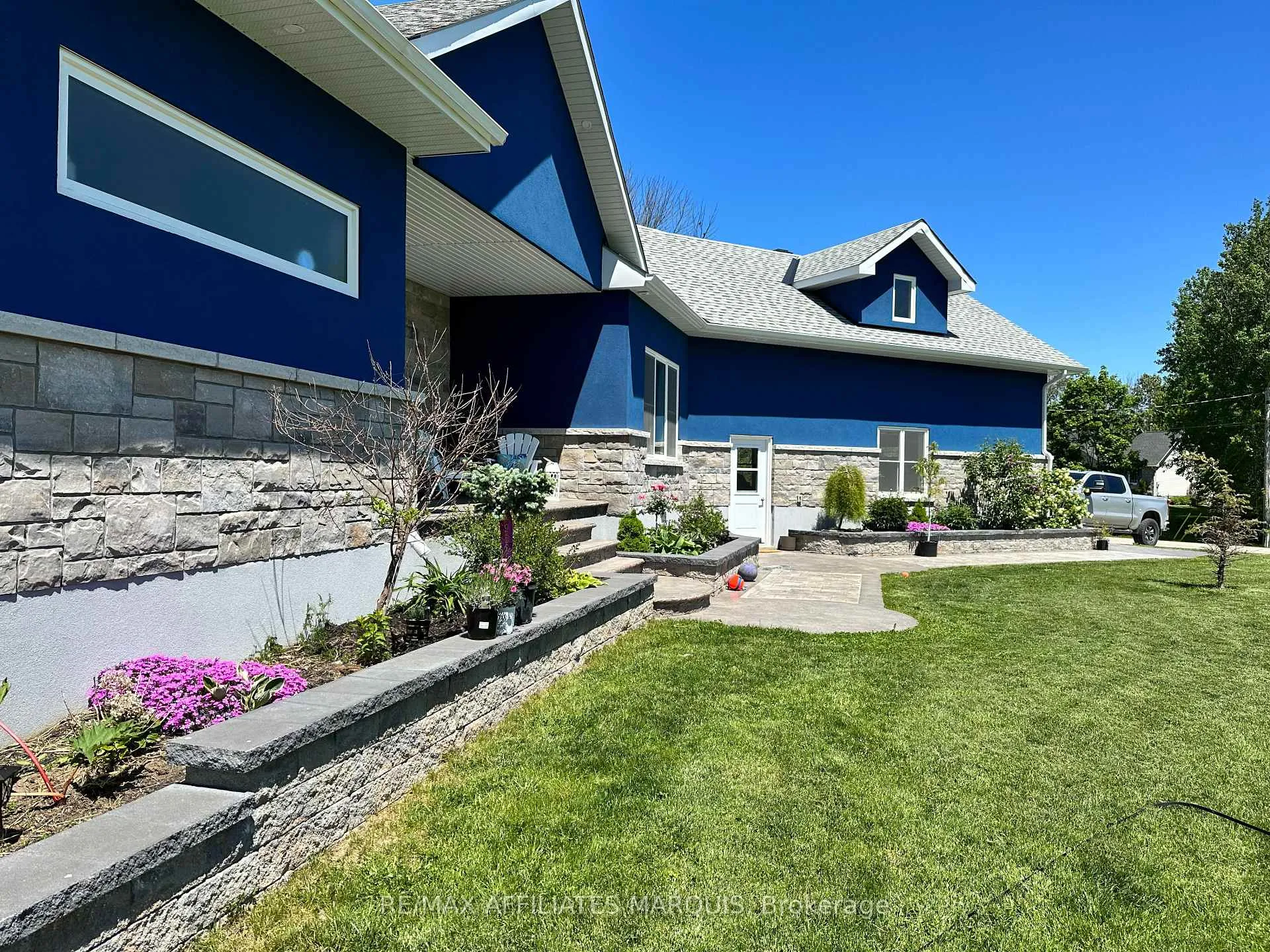 Photo 34 of 23 Tudor Circle, Rideau Lakes, Rideau Lakes (South Elmsley) Twp — HOMEH