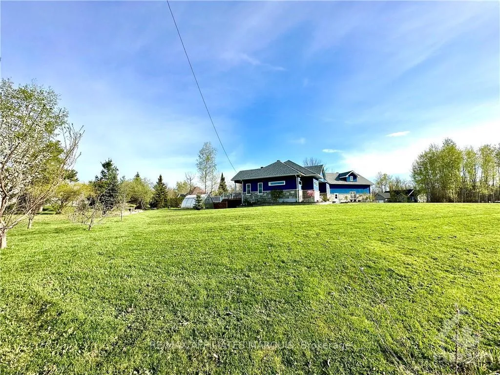 Photo 35 of 23 Tudor Circle, Rideau Lakes, Rideau Lakes (South Elmsley) Twp — HOMEH