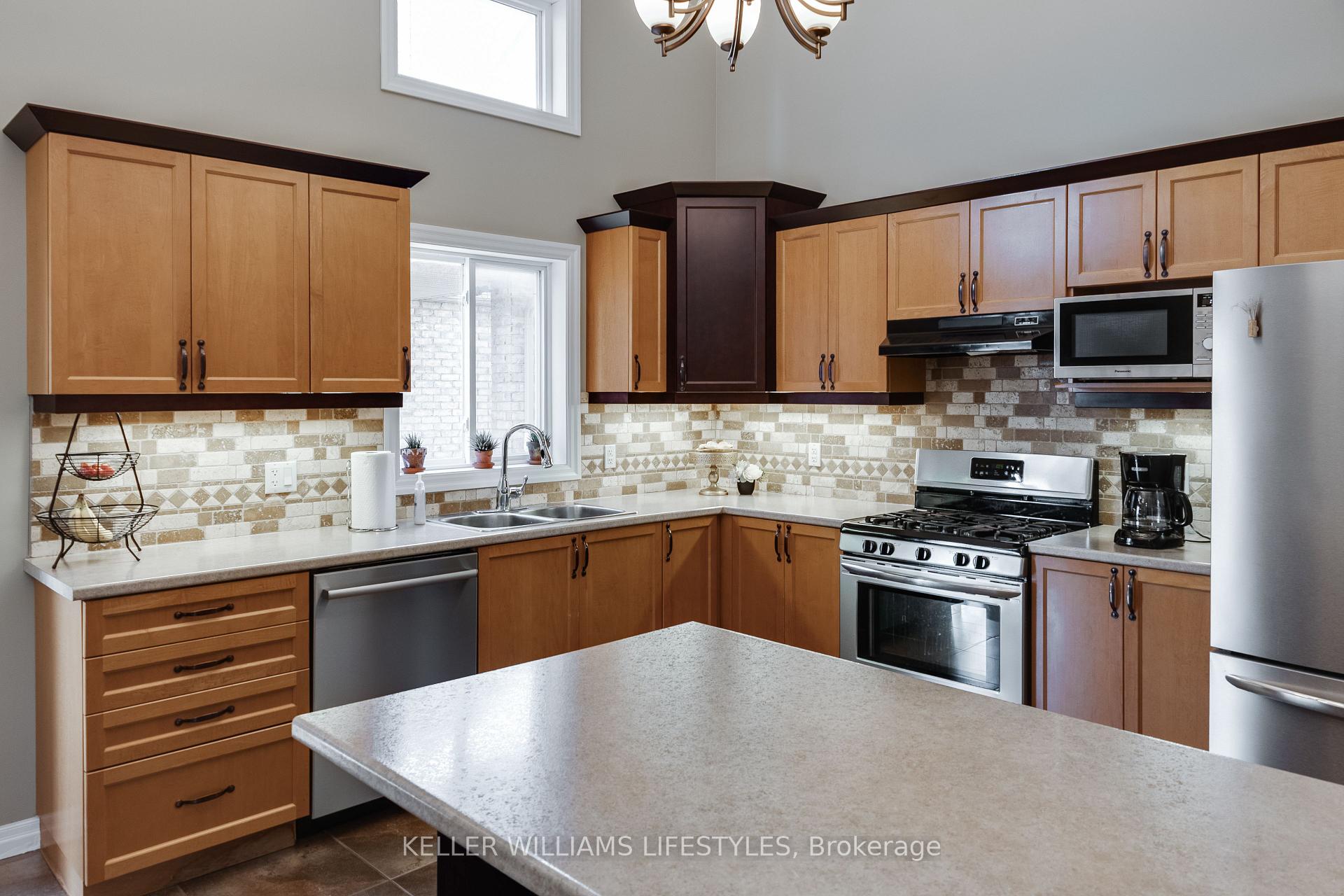 Photo 12 of 26 Elliott Trail, Thames Centre, Thorndale — HOMEH