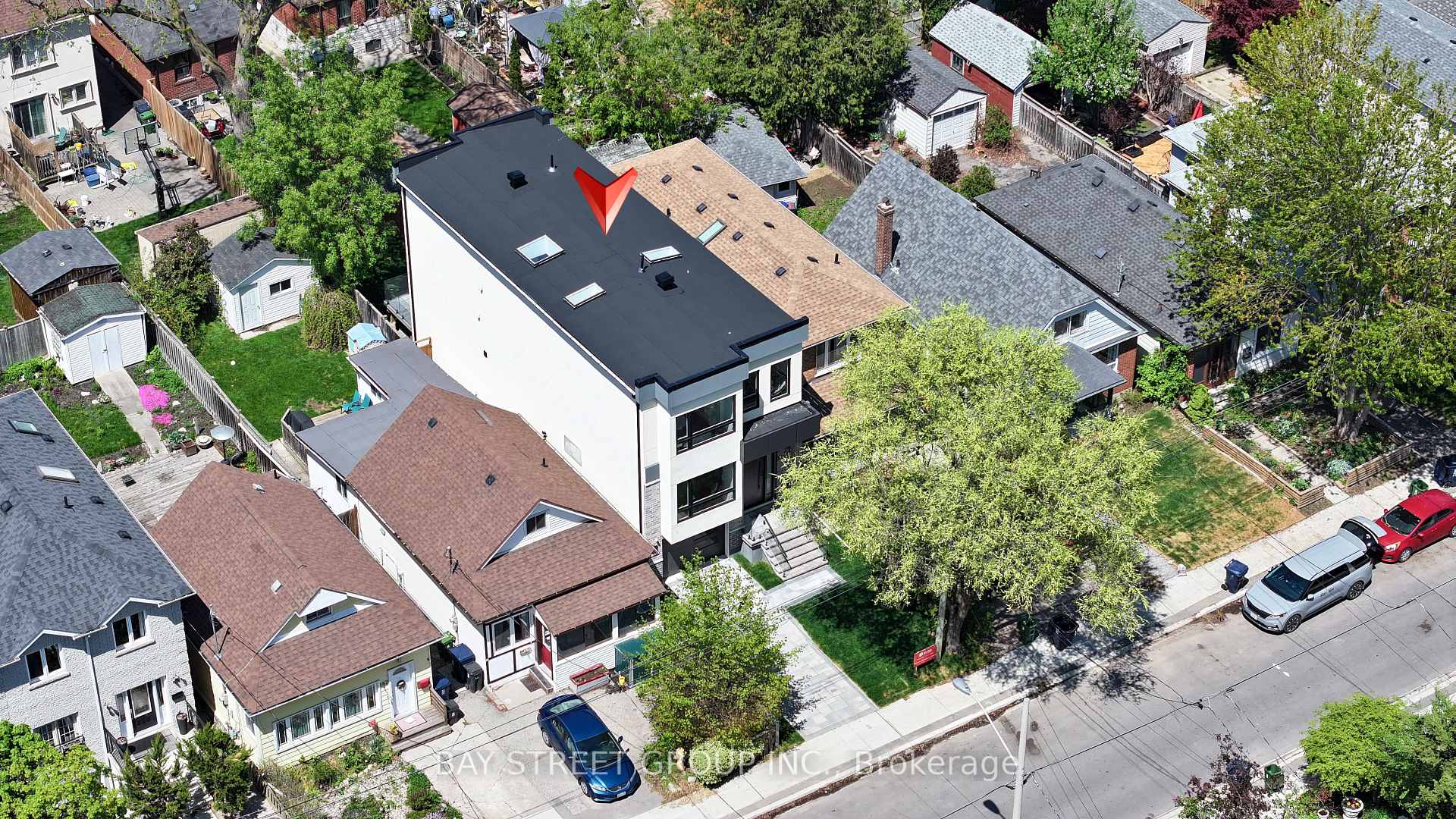 Photo 2 of 186 Holborne Avenue, Toronto, Woodbine-Lumsden — HOMEH