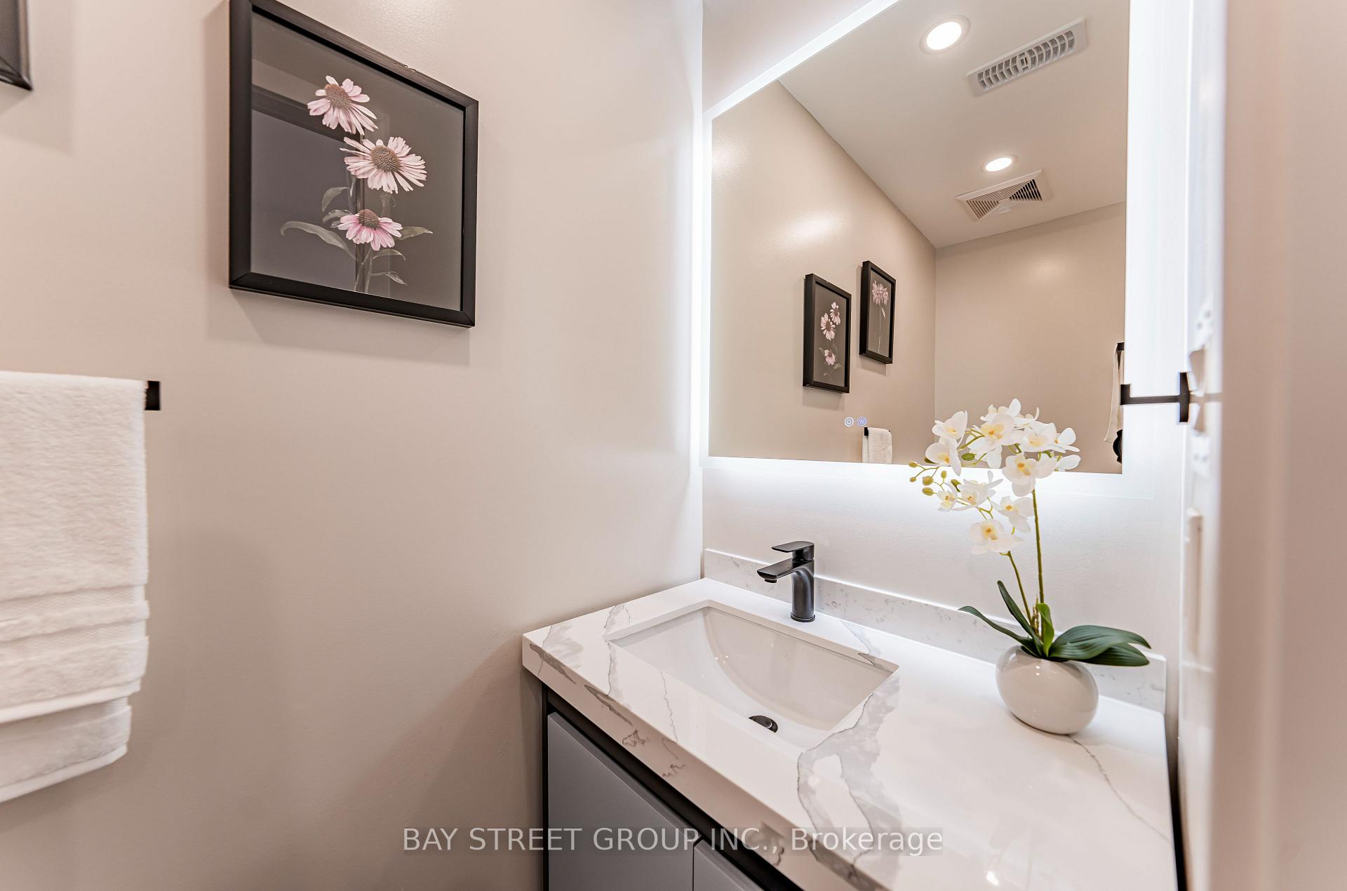 Photo 15 of 186 Holborne Avenue, Toronto, Woodbine-Lumsden — HOMEH