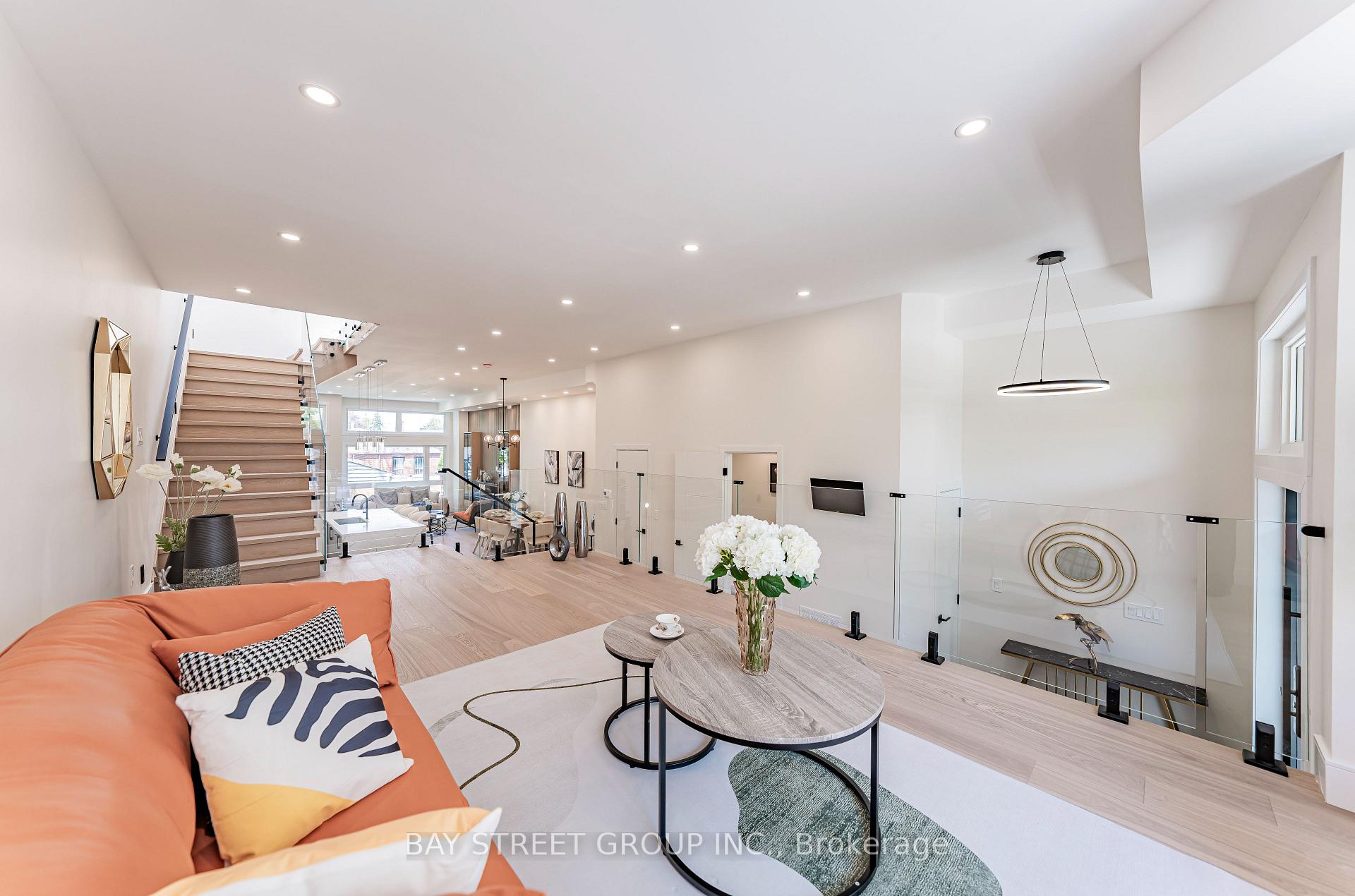 Photo 18 of 186 Holborne Avenue, Toronto, Woodbine-Lumsden — HOMEH