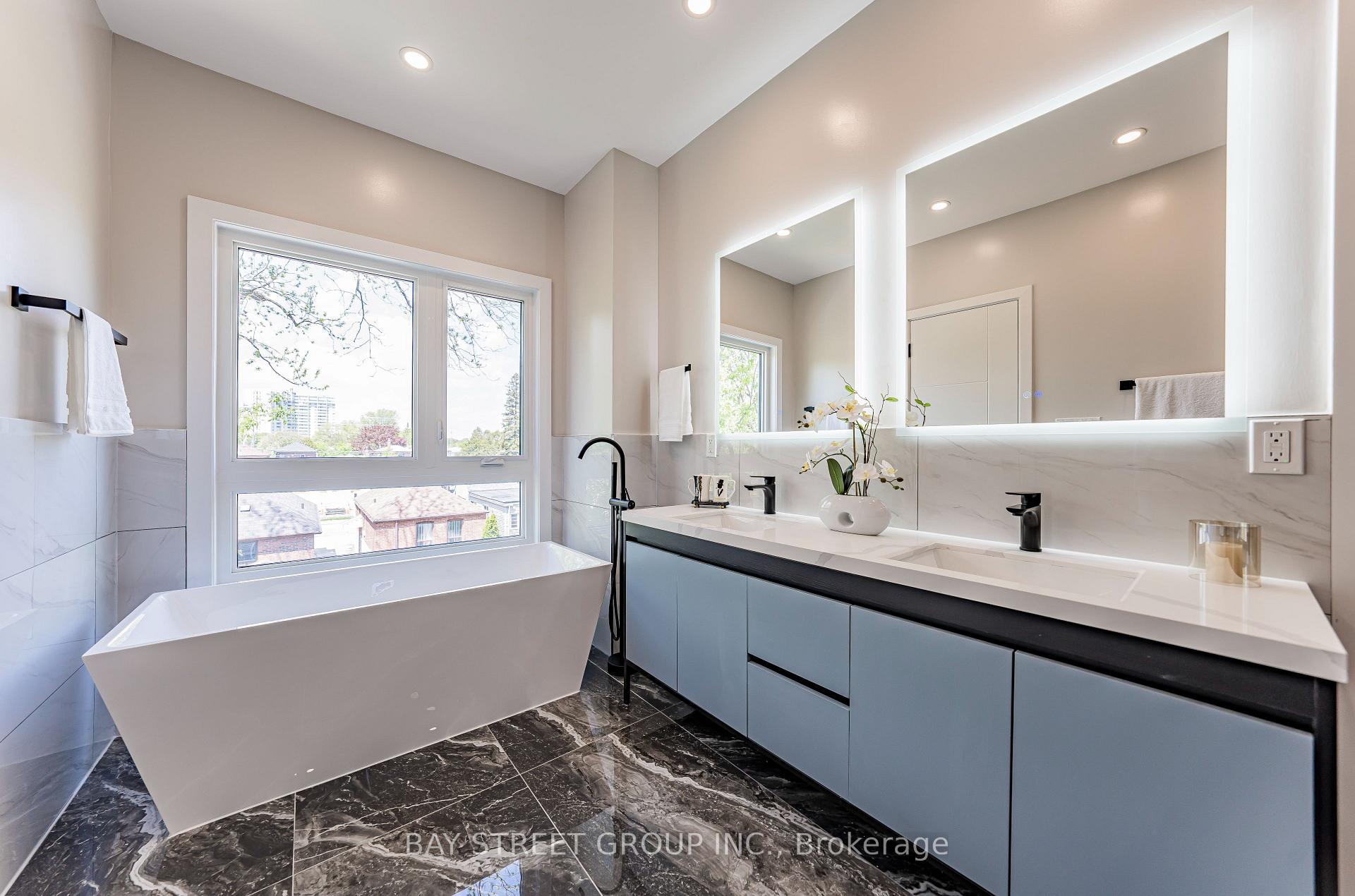 Photo 23 of 186 Holborne Avenue, Toronto, Woodbine-Lumsden — HOMEH