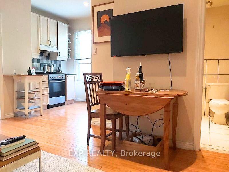 Photo 4 of Unit Unit #2, 195 Carlton Street, Toronto, Cabbagetown-South St. James Town — HOMEH