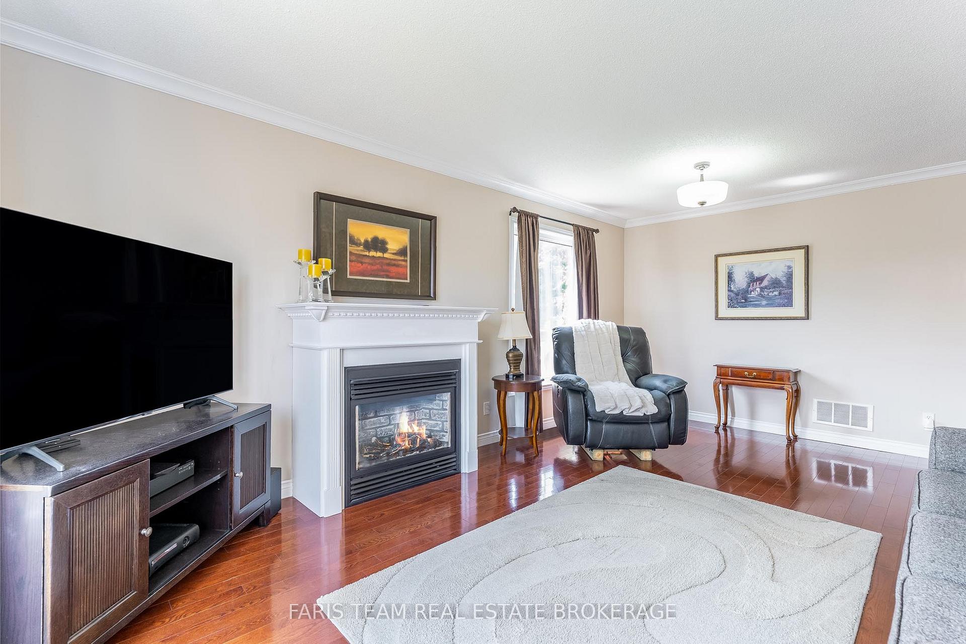 Photo 12 of 83 Georgias Walk, Tay, Victoria Harbour — HOMEH