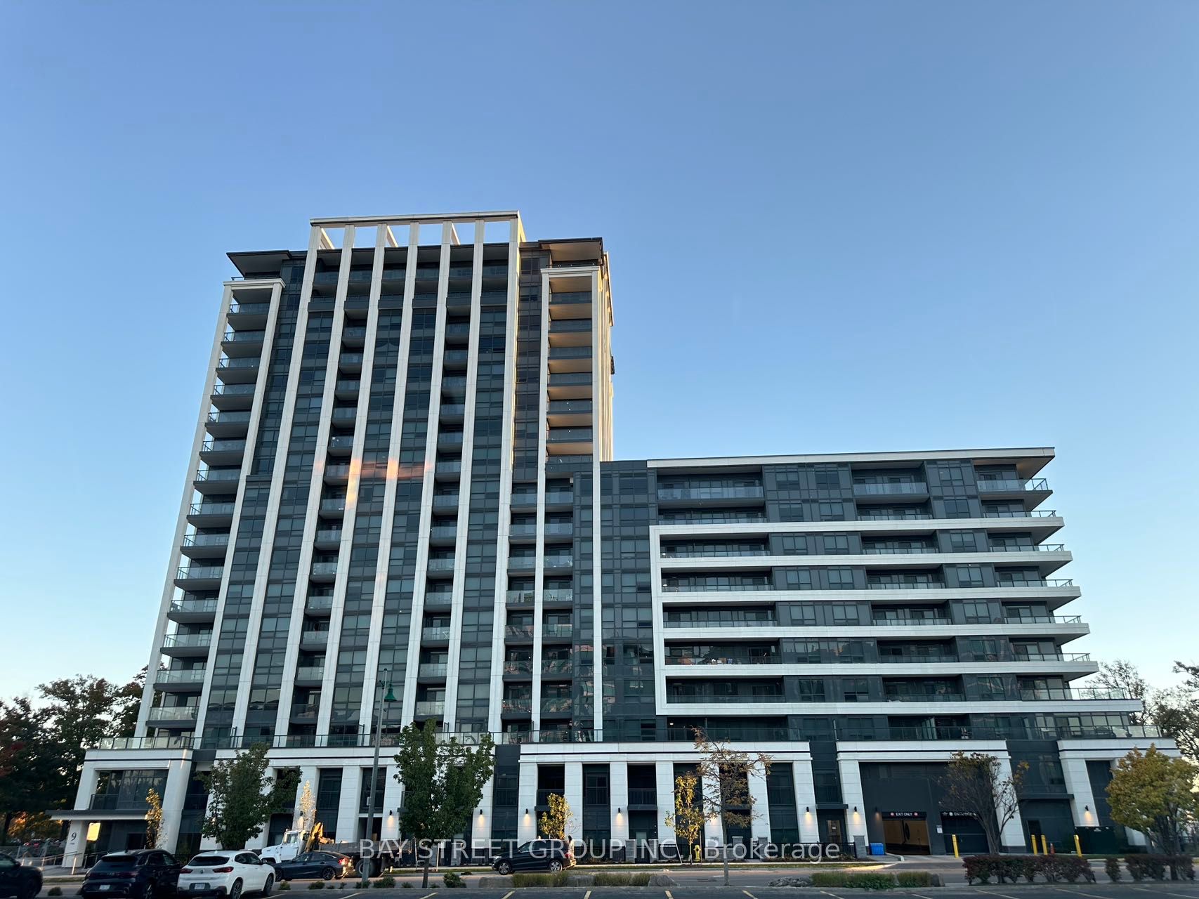 Photo 2 of Unit 712, 9 Clegg Road, Markham, Unionville — HOMEH