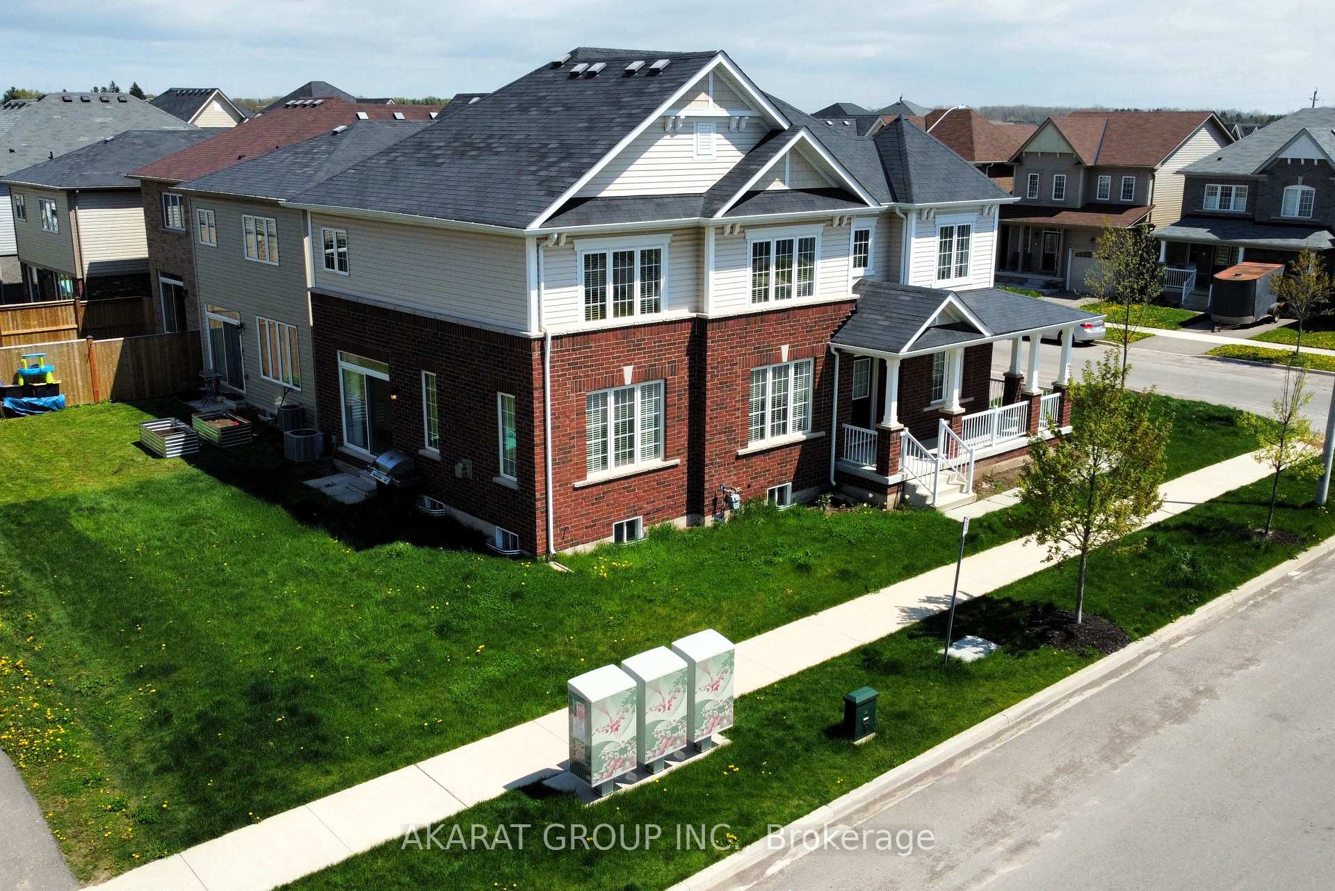 Photo 3 of 9 Legacy Lane, Thorold, Hurricane/Merrittville — HOMEH