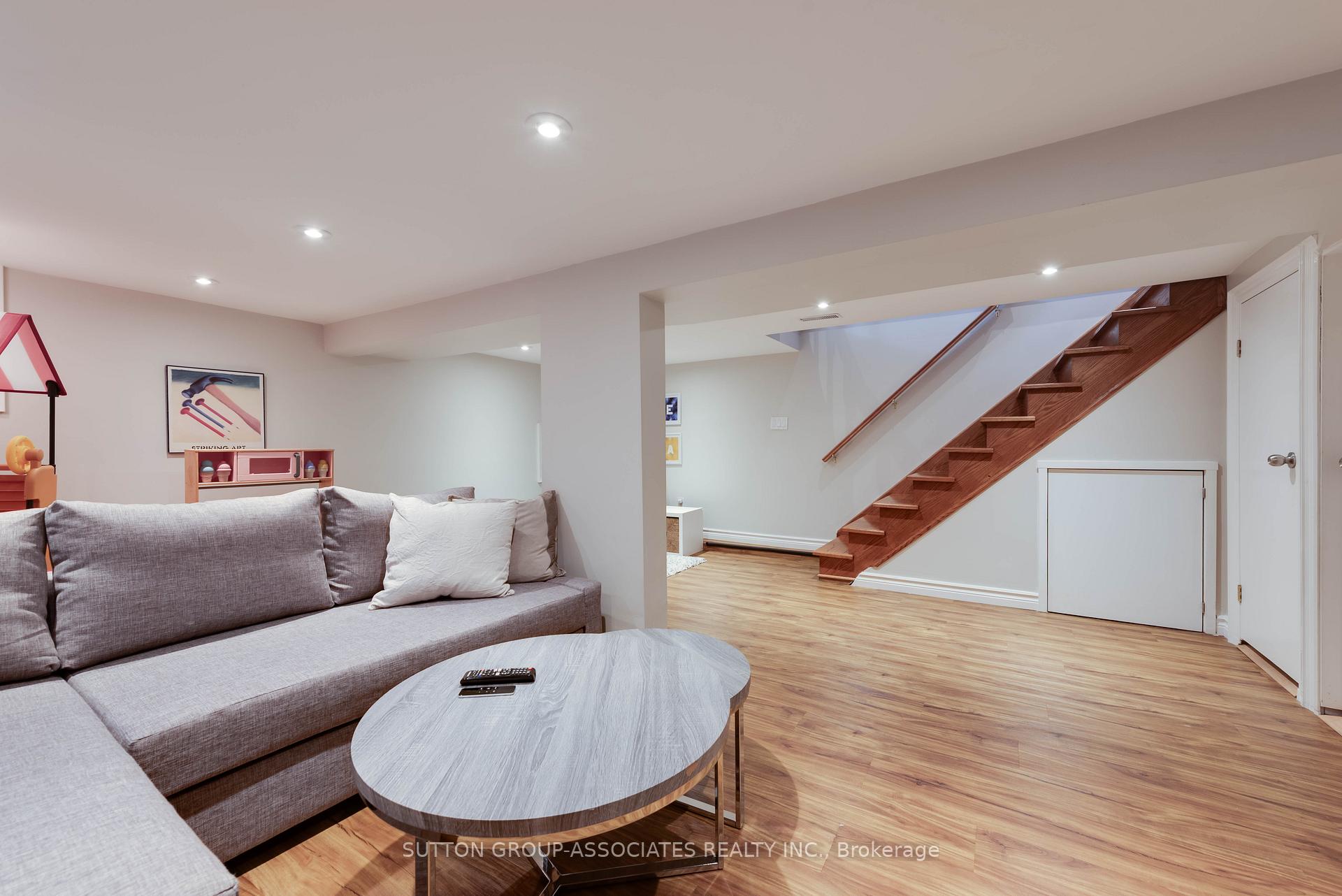 Photo 17 of 275 Robina Avenue, Toronto, Oakwood Village — HOMEH