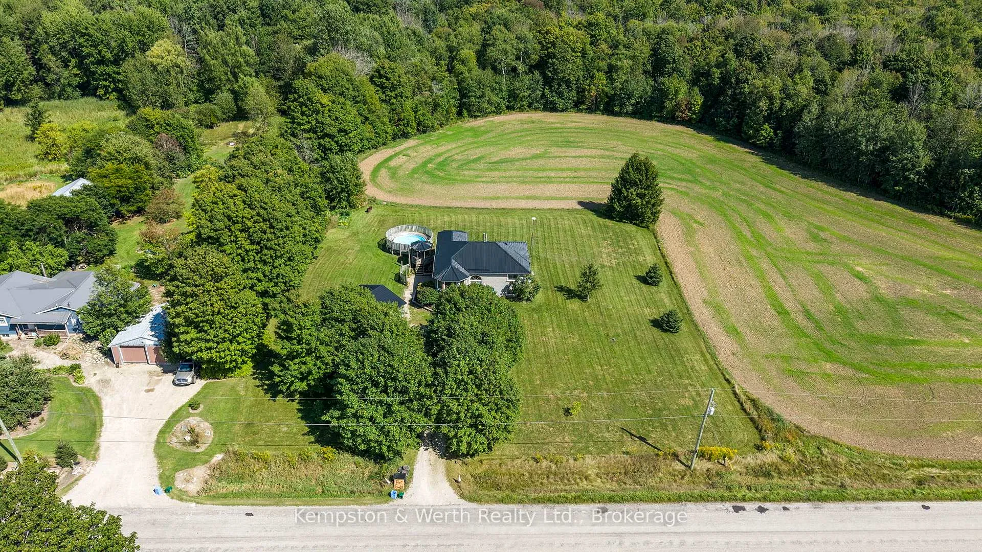 Photo 5 of 8893 School Road 7, Minto — HOMEH