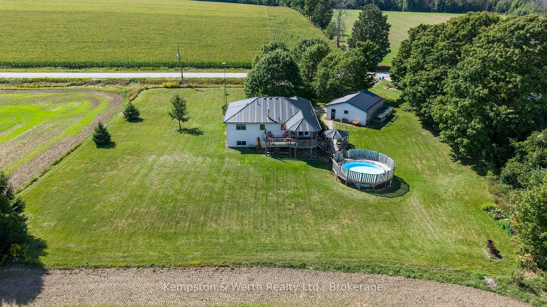 Photo 9 of 8893 School Road 7, Minto — HOMEH