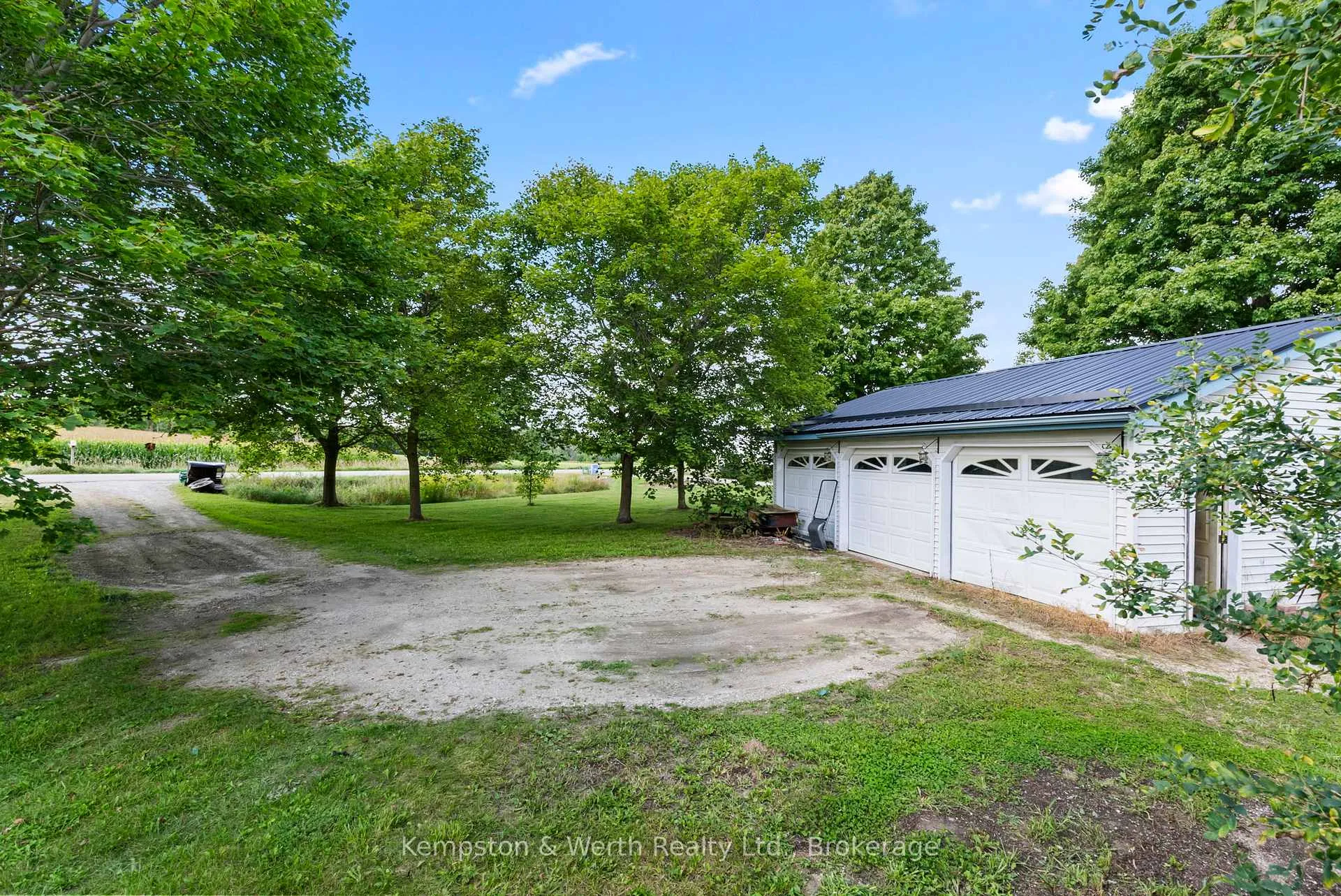 Photo 11 of 8893 School Road 7, Minto — HOMEH