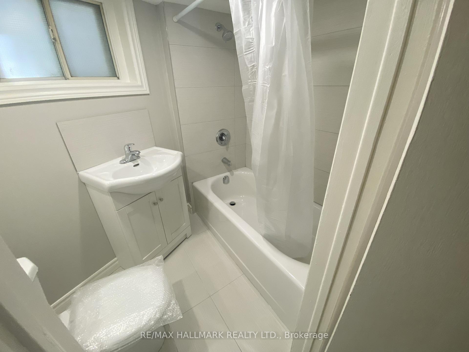 Photo 9 of Unit LOWER, 155 Drayton Avenue, Toronto, Woodbine Corridor — HOMEH
