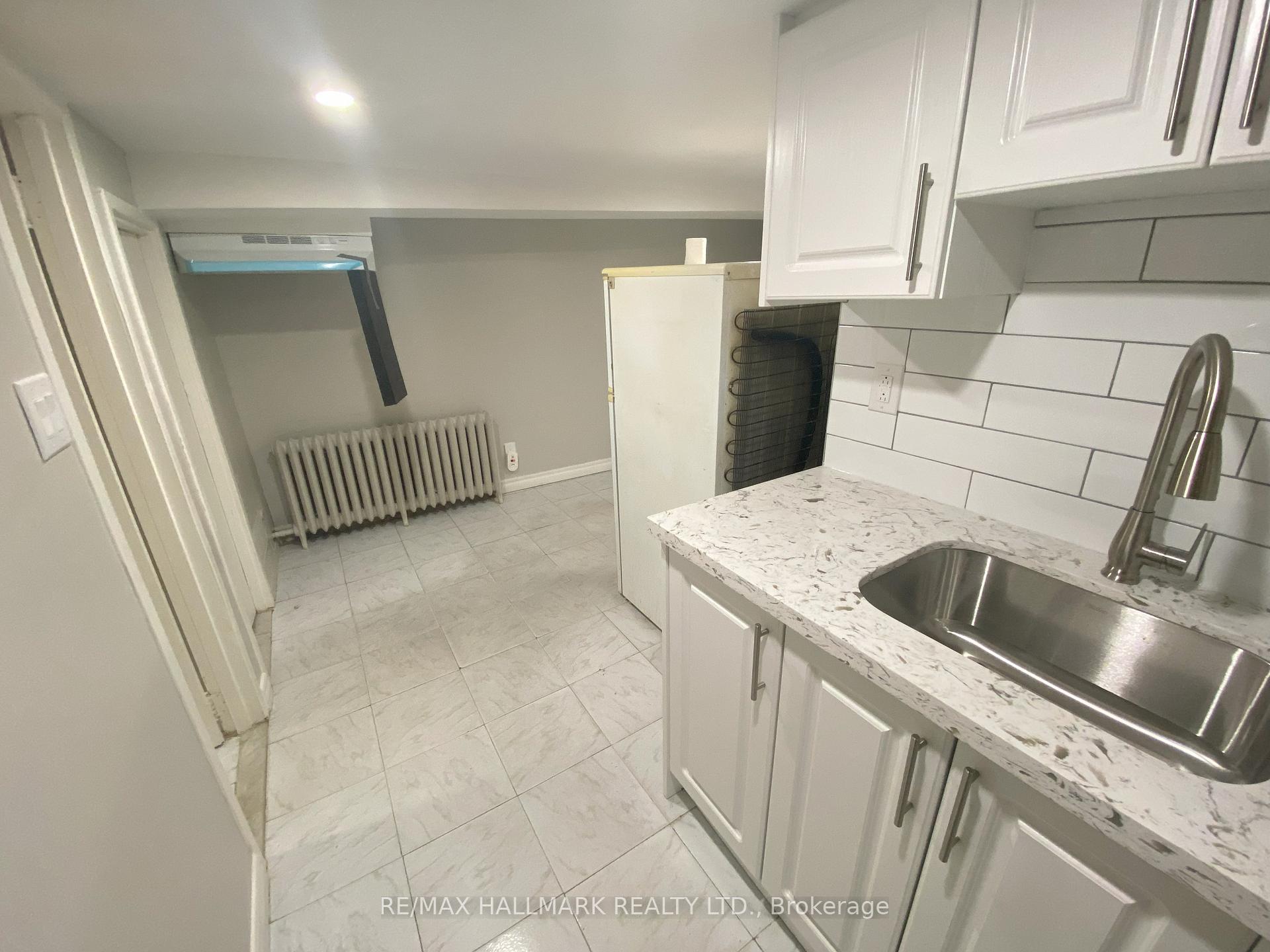 Photo 11 of Unit LOWER, 155 Drayton Avenue, Toronto, Woodbine Corridor — HOMEH