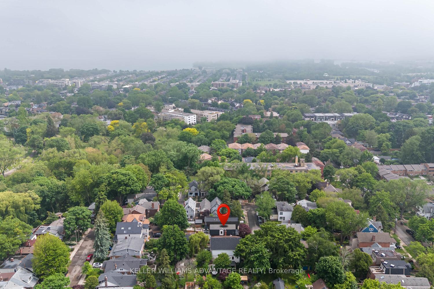 Photo 33 of 3 Edgewood Gardens, Toronto, Woodbine Corridor — HOMEH