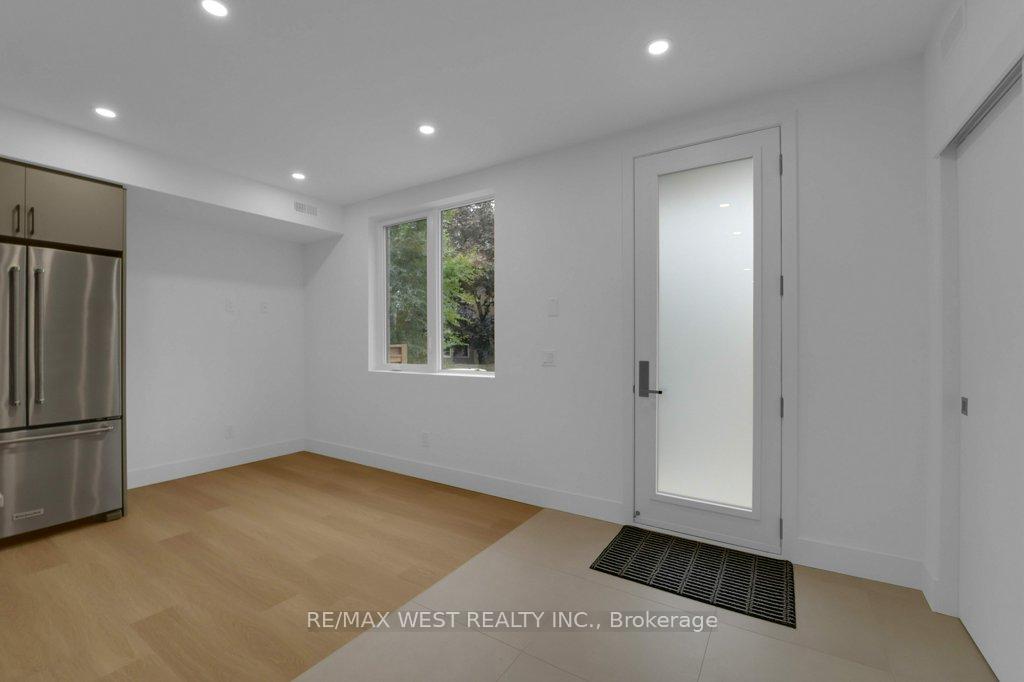 Photo 6 of Unit B, 661 Winona Drive, Toronto, Oakwood Village — HOMEH