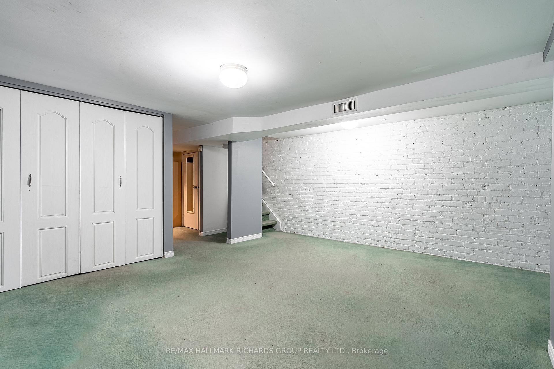 Photo 19 of 179 Lee Avenue, Toronto, The Beaches — HOMEH