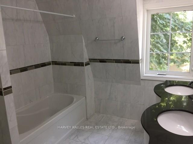 Photo 5 of Unit Unit 2, 310 Albany Avenue, Toronto, The Annex — HOMEH