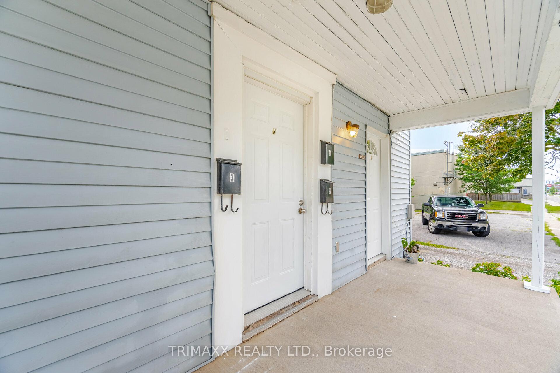 Photo 3 of 62 Pine Street N, Thorold, Thorold Downtown — HOMEH