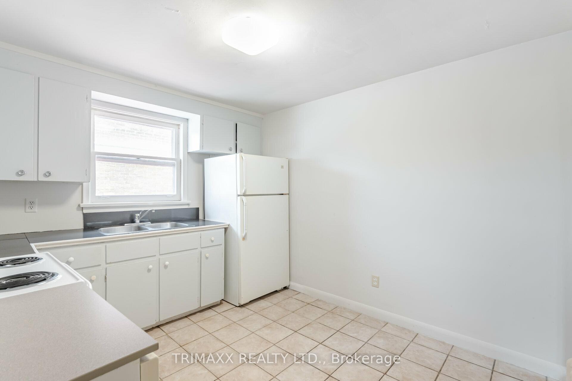 Photo 11 of 62 Pine Street N, Thorold, Thorold Downtown — HOMEH