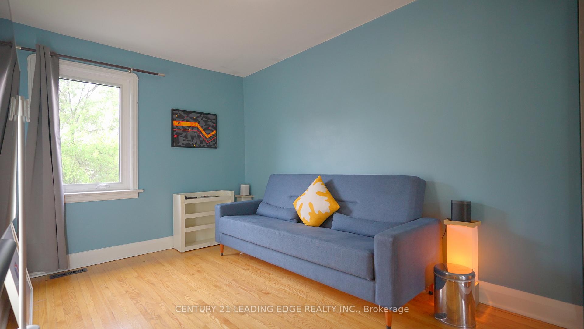 Photo 2 of Unit Main - Upper, 491 Cosburn Avenue, Toronto, Danforth Village-East York — HOMEH