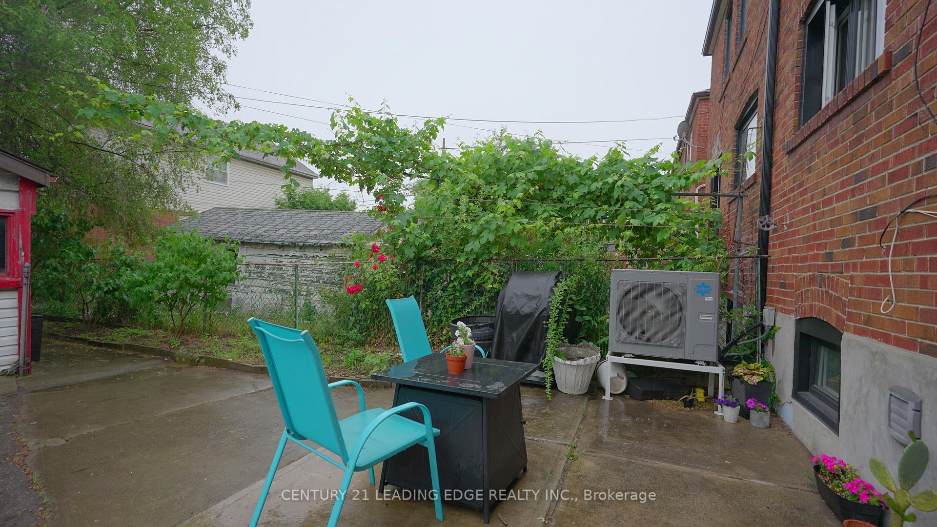 Photo 8 of Unit Main - Upper, 491 Cosburn Avenue, Toronto, Danforth Village-East York — HOMEH