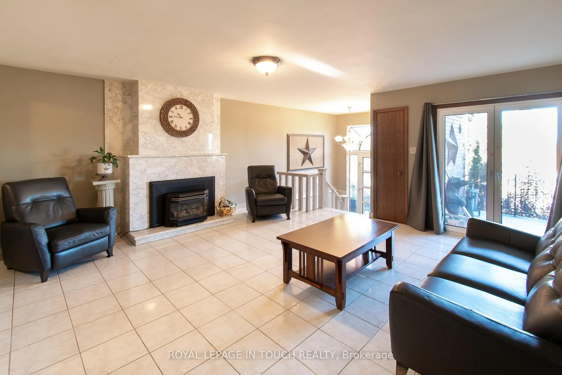 Photo 16 of 21 Robins Point Road, Tay, Victoria Harbour — HOMEH