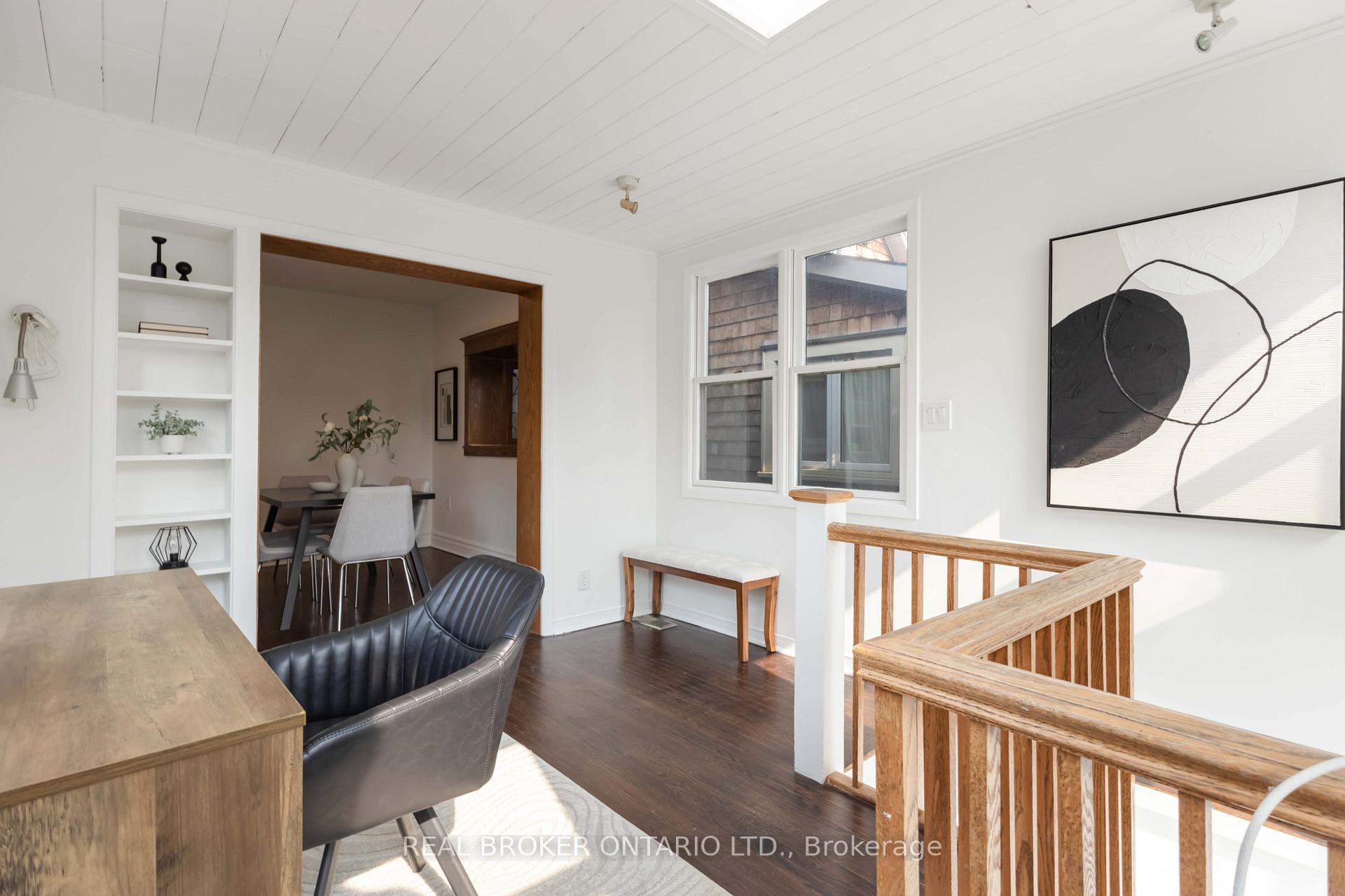 Photo 8 of 284 Waverley Road, Toronto, The Beaches — HOMEH