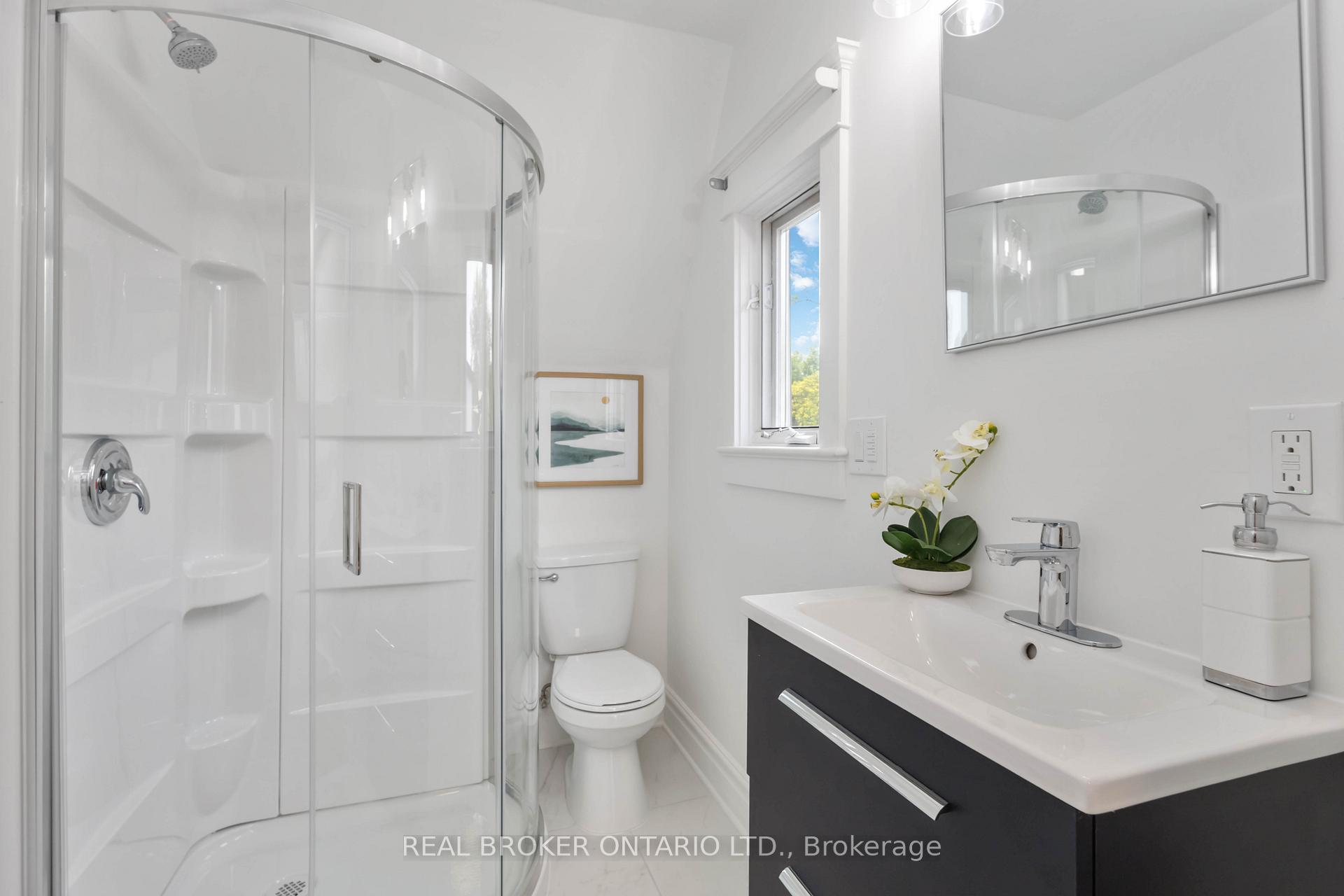 Photo 22 of 284 Waverley Road, Toronto, The Beaches — HOMEH
