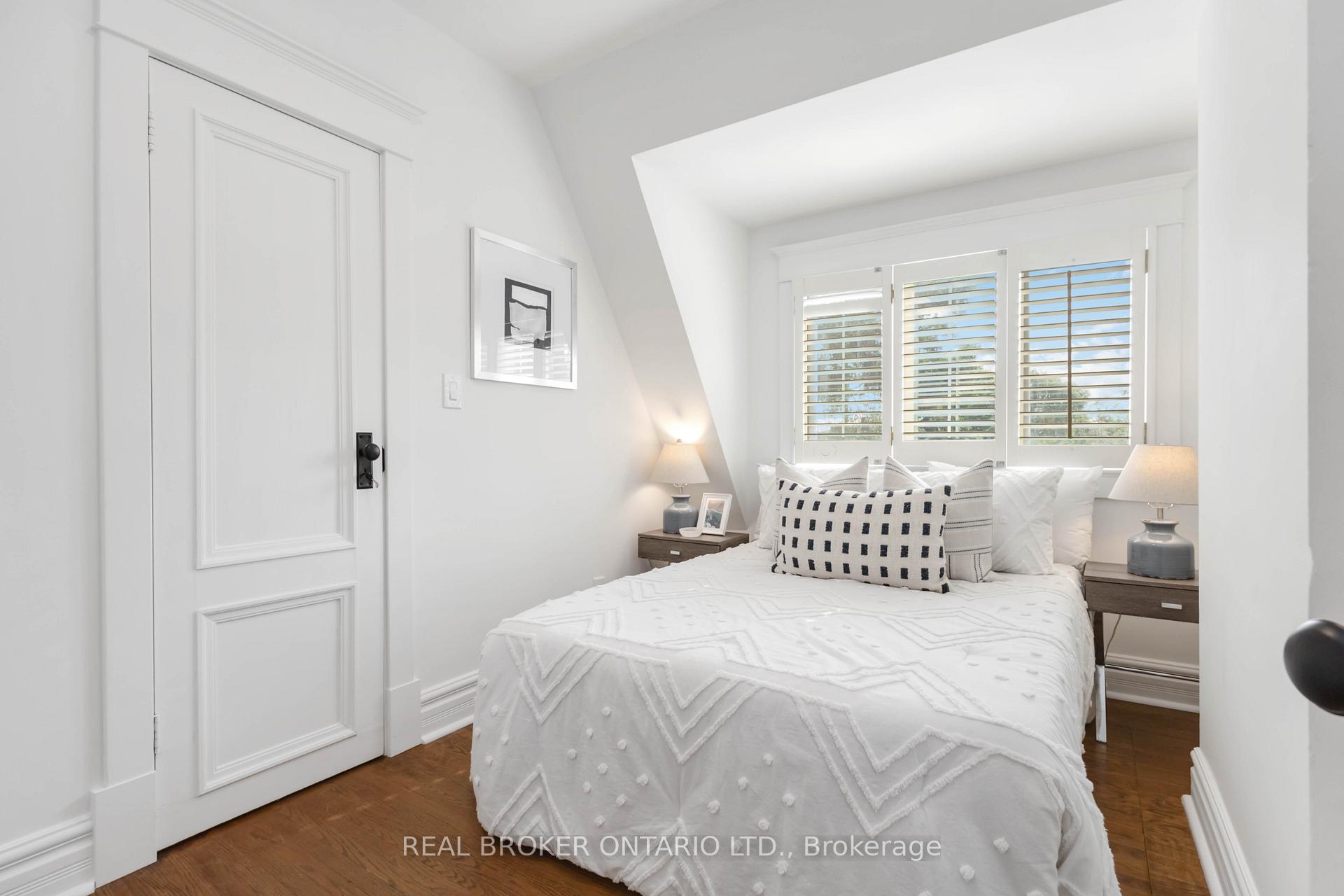 Photo 24 of 284 Waverley Road, Toronto, The Beaches — HOMEH