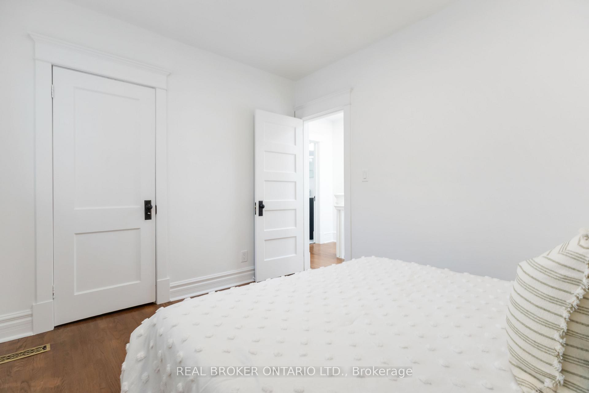 Photo 27 of 284 Waverley Road, Toronto, The Beaches — HOMEH