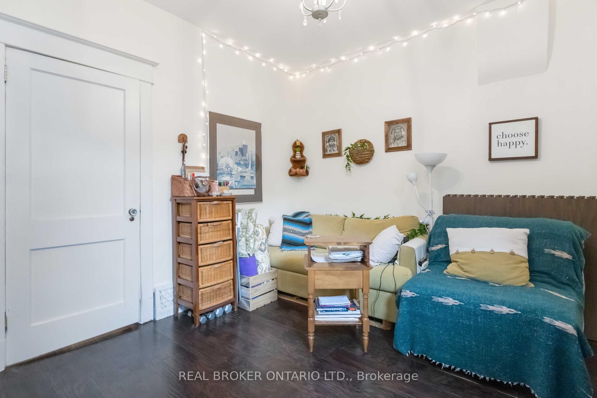 Photo 31 of 284 Waverley Road, Toronto, The Beaches — HOMEH