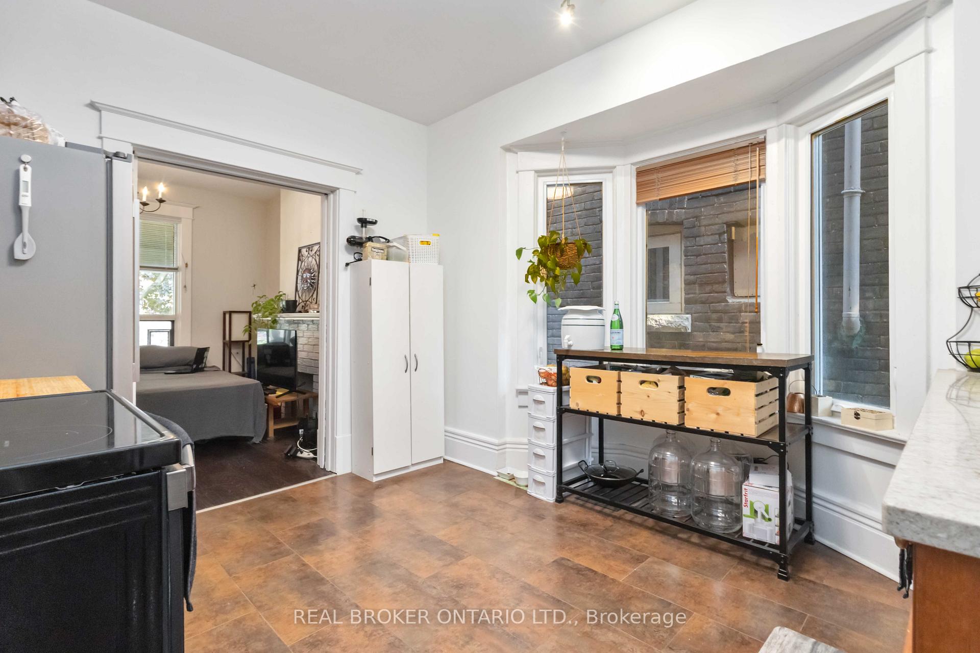 Photo 35 of 284 Waverley Road, Toronto, The Beaches — HOMEH