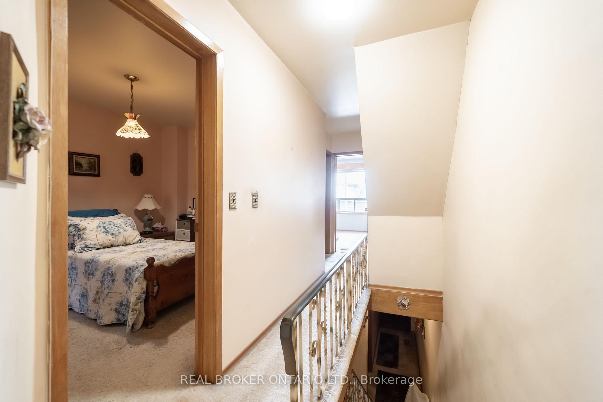 Photo 14 of 168 Brock Avenue, Toronto, Little Portugal — HOMEH