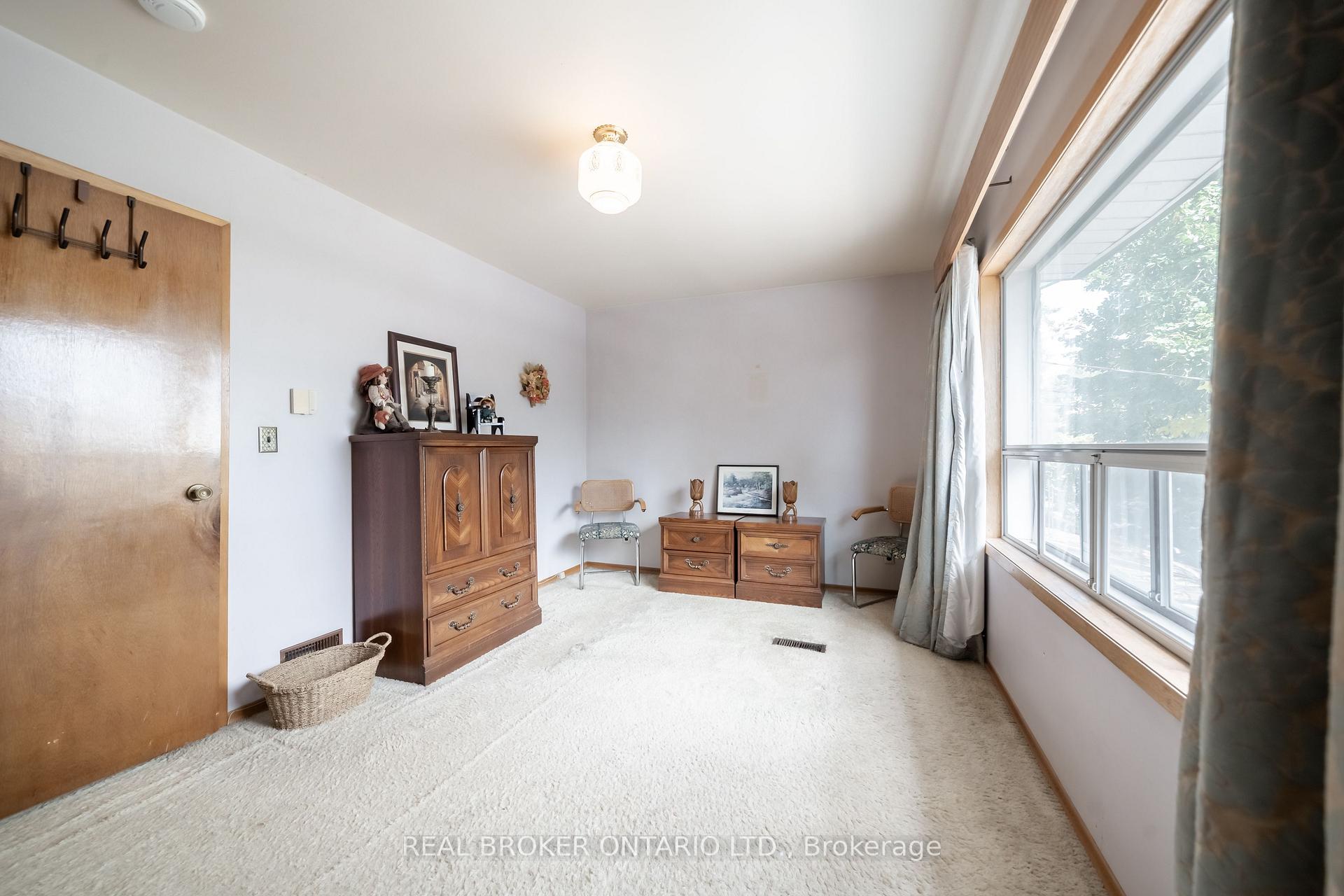Photo 20 of 168 Brock Avenue, Toronto, Little Portugal — HOMEH