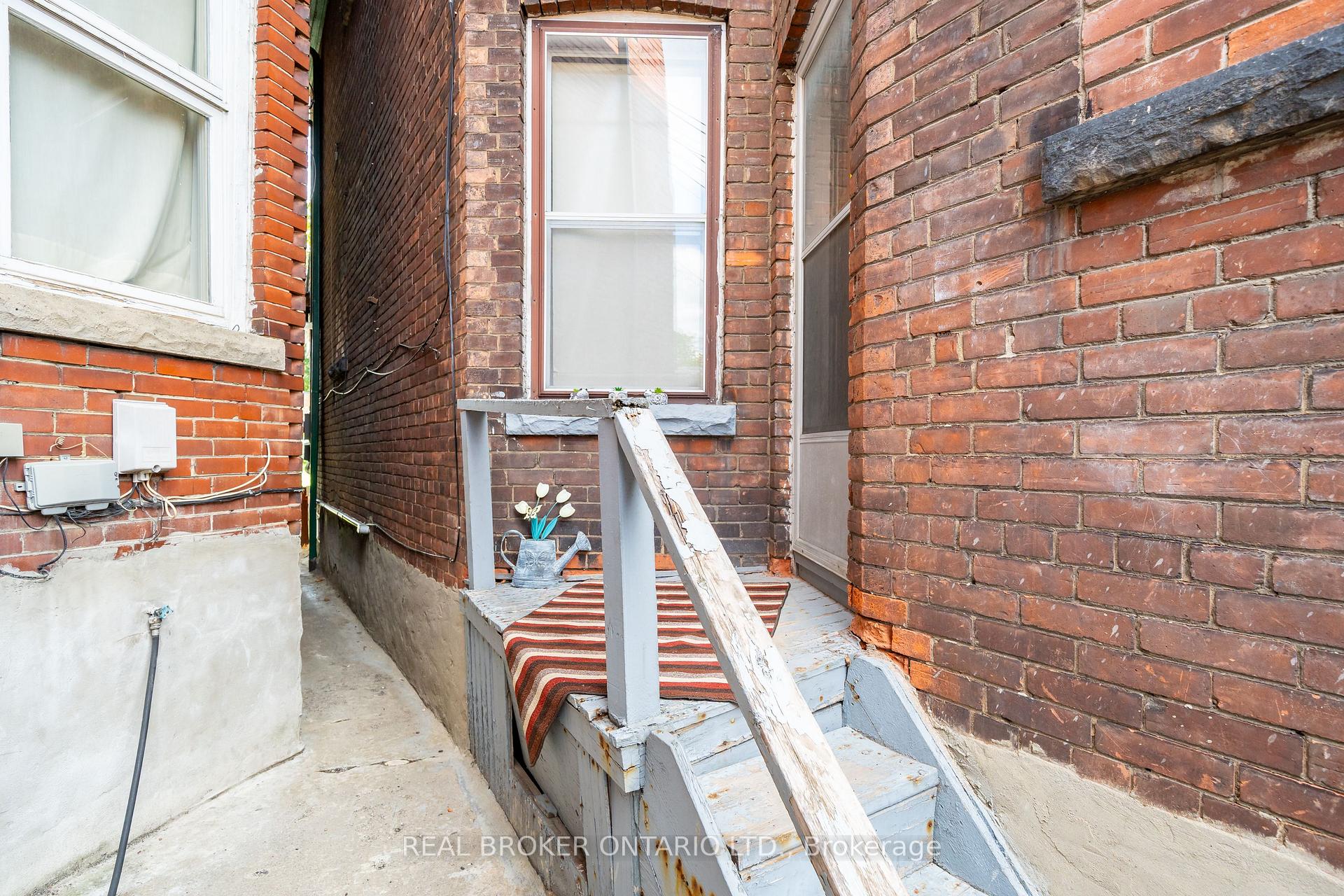 Photo 32 of 168 Brock Avenue, Toronto, Little Portugal — HOMEH