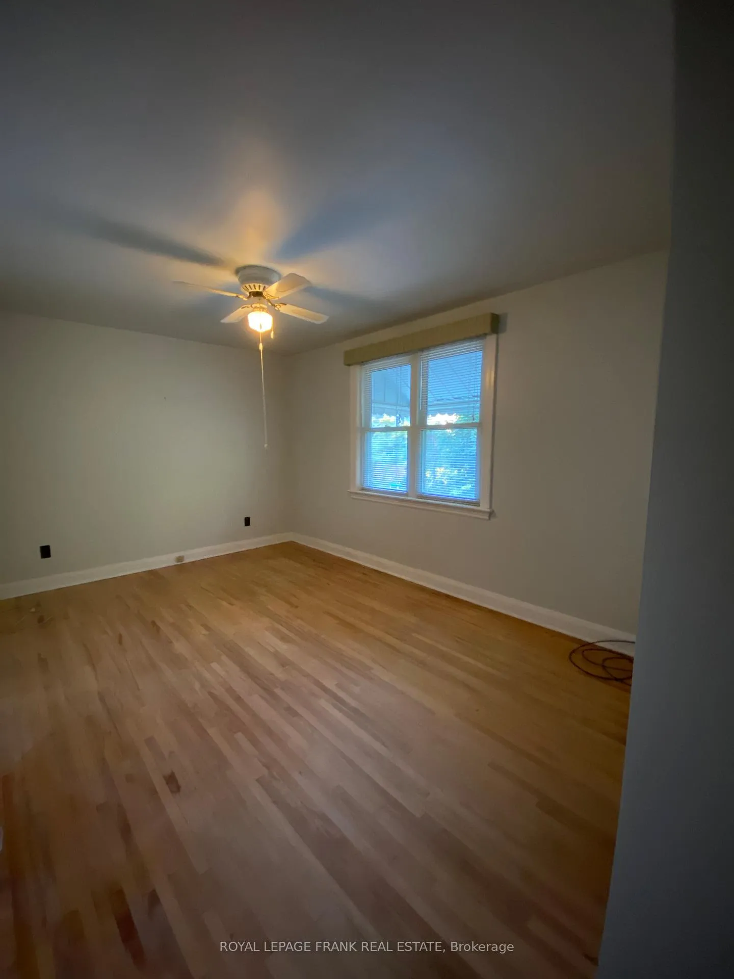 Photo 14 of 199 Barnardo Avenue, Peterborough, Northcrest Ward 5 — HOMEH