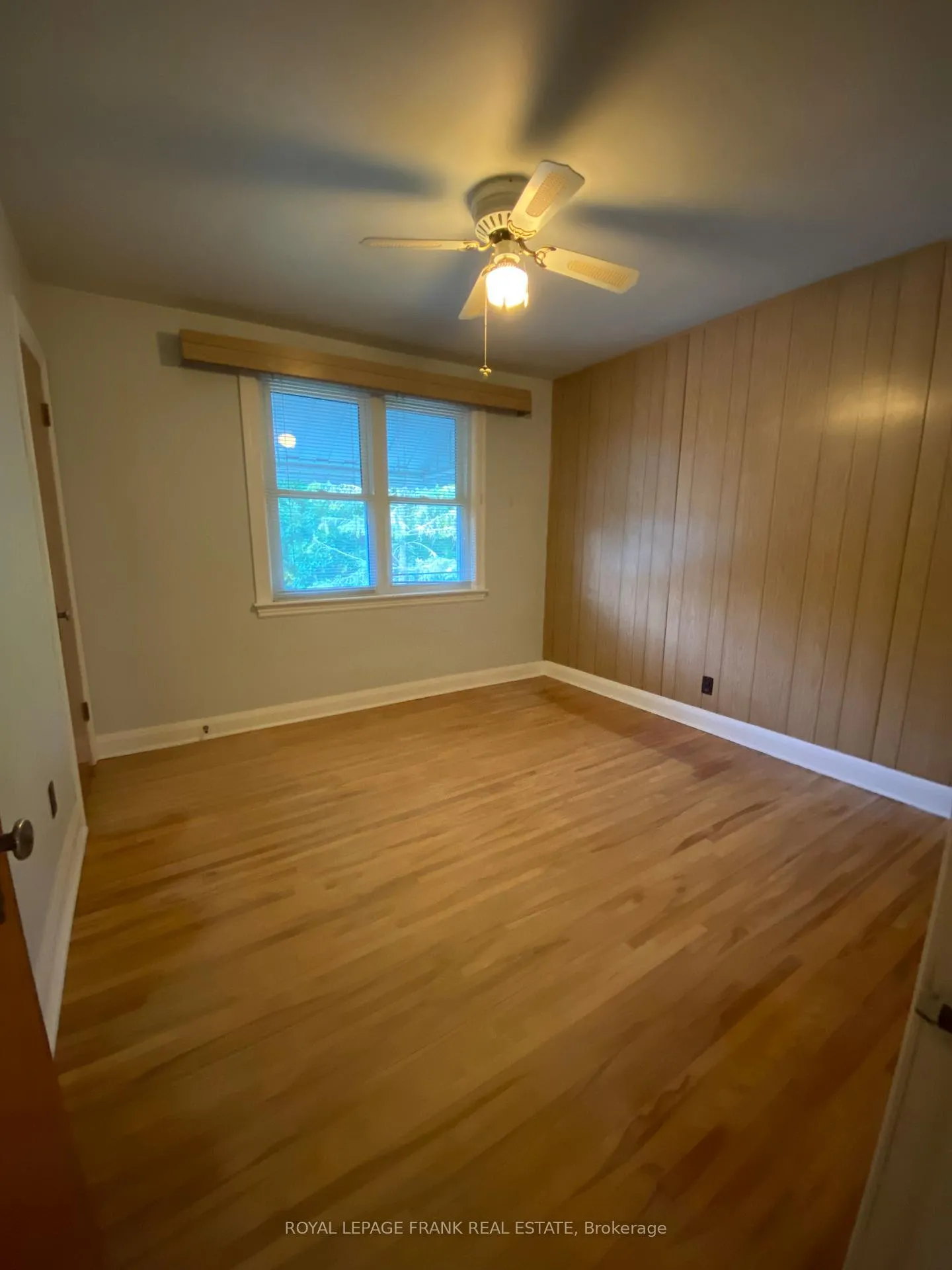 Photo 16 of 199 Barnardo Avenue, Peterborough, Northcrest Ward 5 — HOMEH