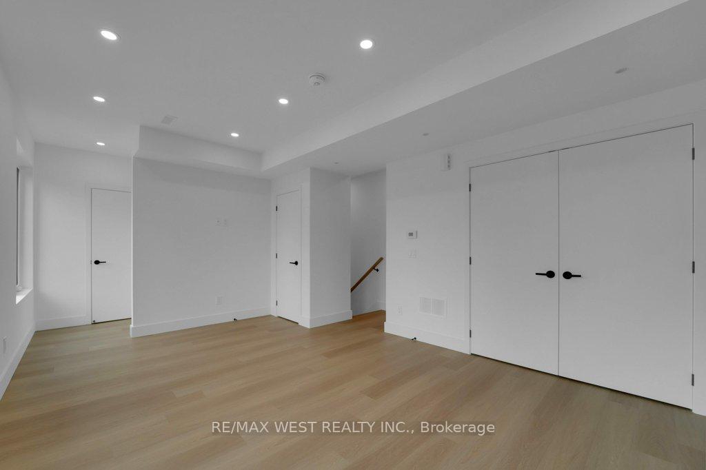 Photo 8 of Unit C, 661 Winona Drive, Toronto, Oakwood Village — HOMEH