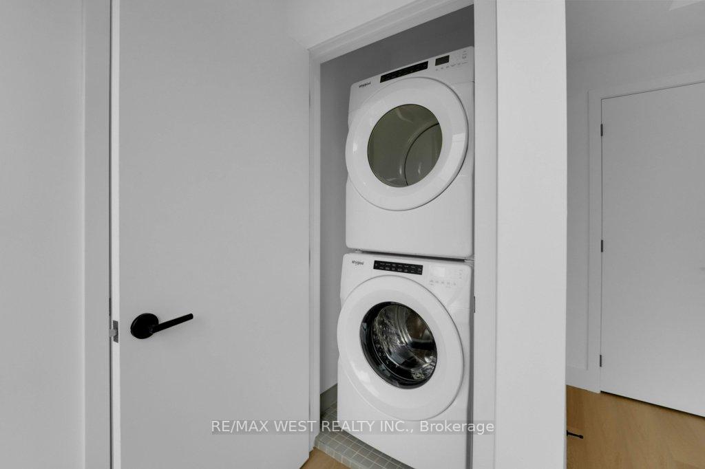 Photo 12 of Unit C, 661 Winona Drive, Toronto, Oakwood Village — HOMEH