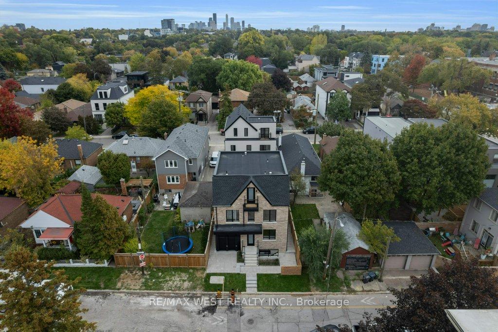 Photo 25 of Unit C, 661 Winona Drive, Toronto, Oakwood Village — HOMEH