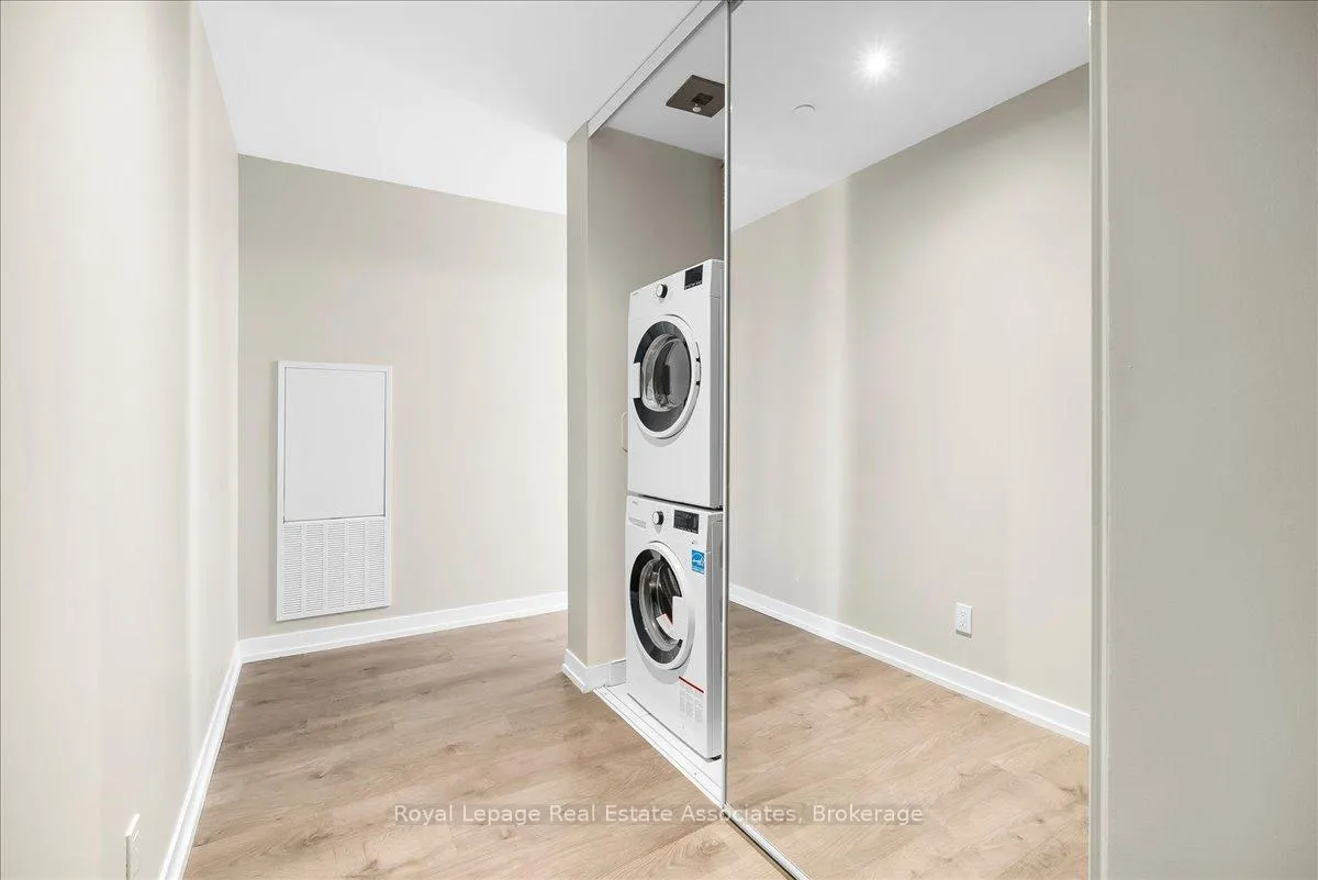 Photo 3 of Unit 6112, 950 Portage Parkway, Vaughan, Vaughan Corporate Centre — HOMEH