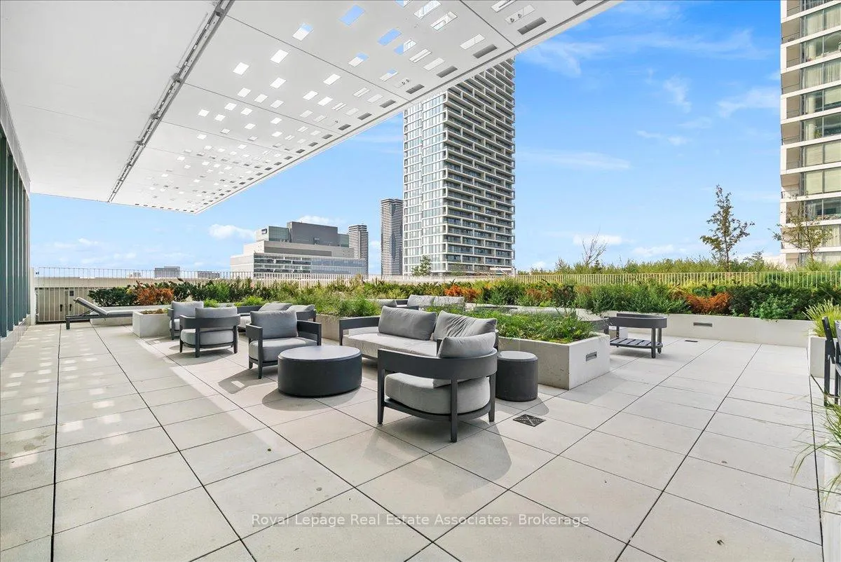 Photo 19 of Unit 6112, 950 Portage Parkway, Vaughan, Vaughan Corporate Centre — HOMEH