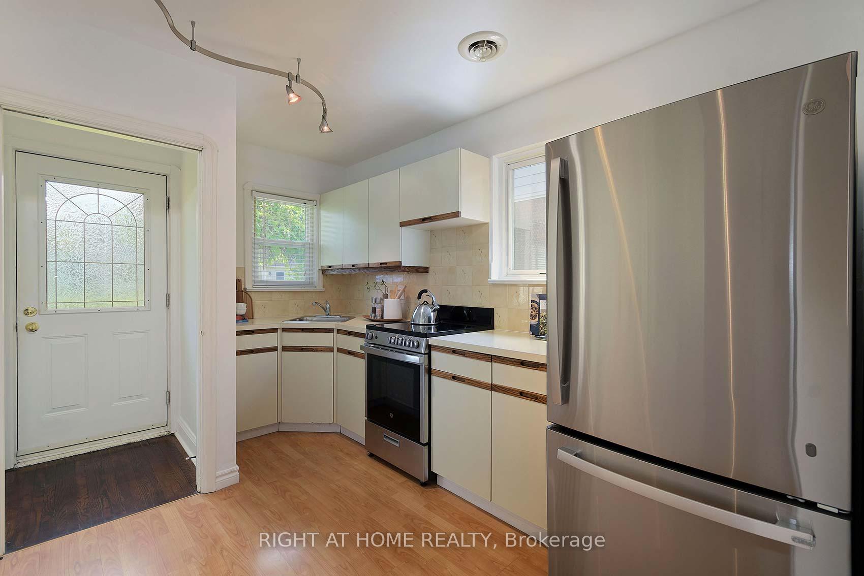 Photo 7 of 498 Scarborough Road, Toronto, East End-Danforth — HOMEH