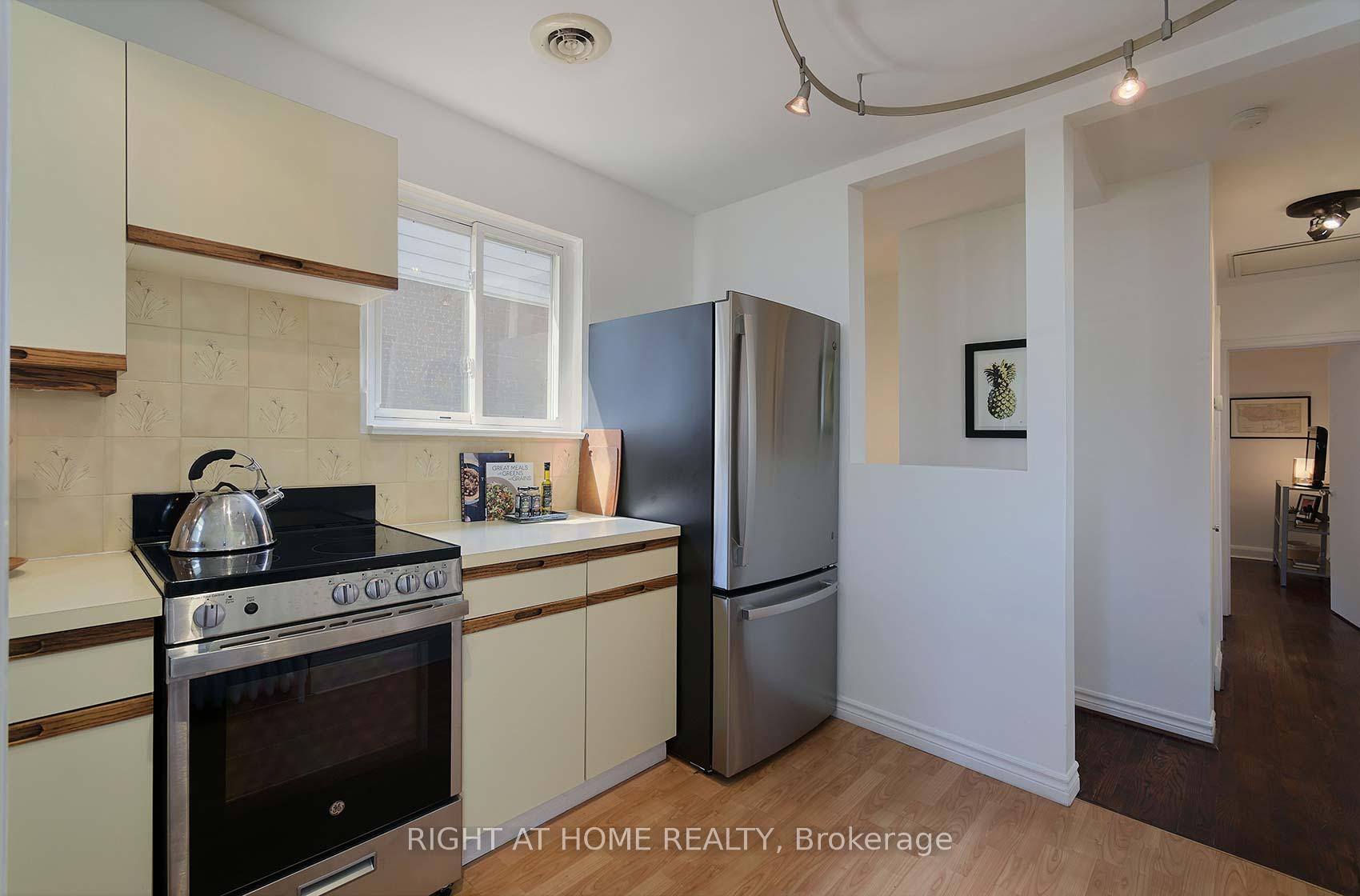 Photo 8 of 498 Scarborough Road, Toronto, East End-Danforth — HOMEH